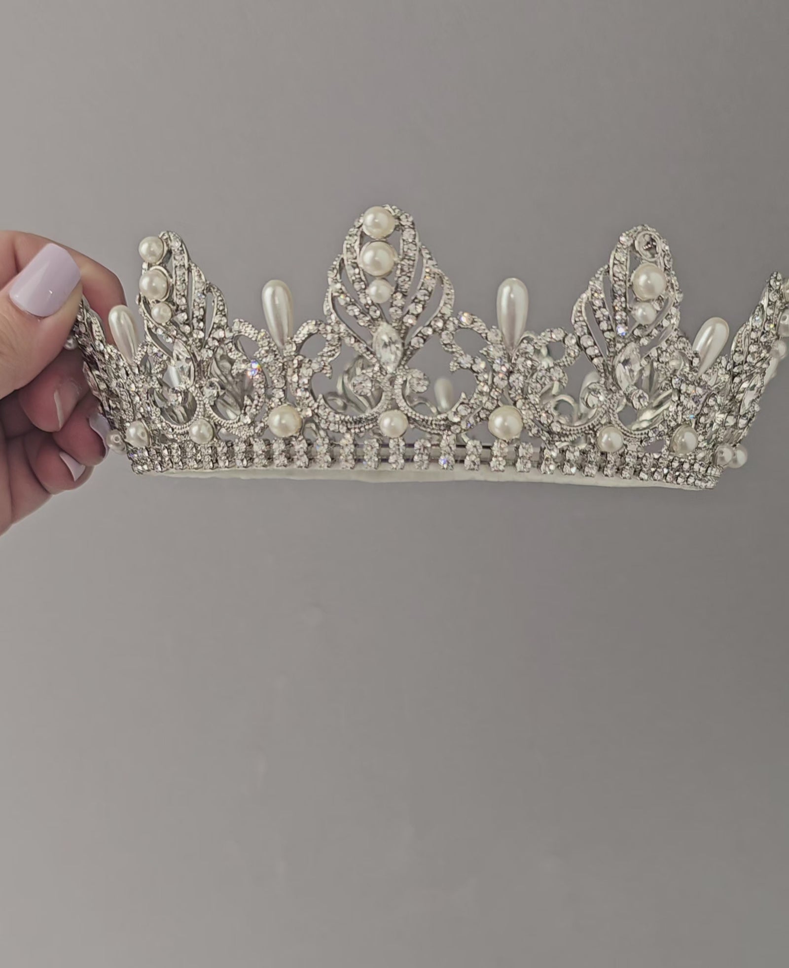 Full Circle Wedding Crown with Teardrop Pearls