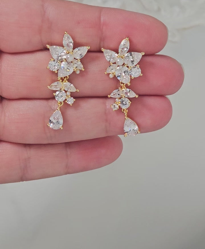 cz pear flowers bridal earrings