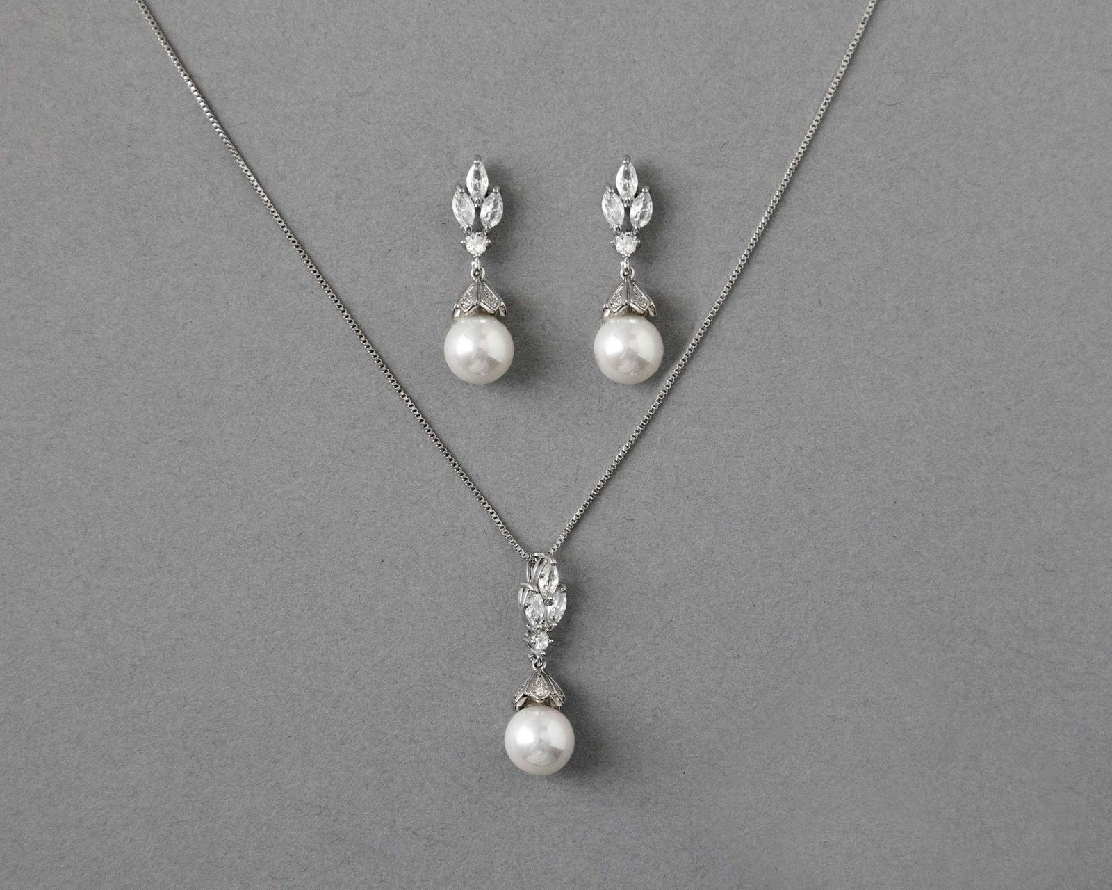 Vintage Inspired Pearl Pendant Necklace Set - Pendant - Cassandra Lynne