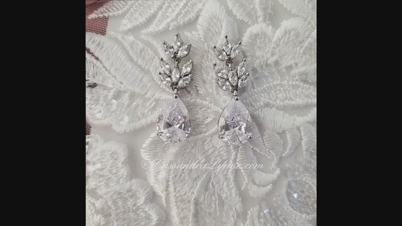 Marquise Water Drop Pendant Necklace Set