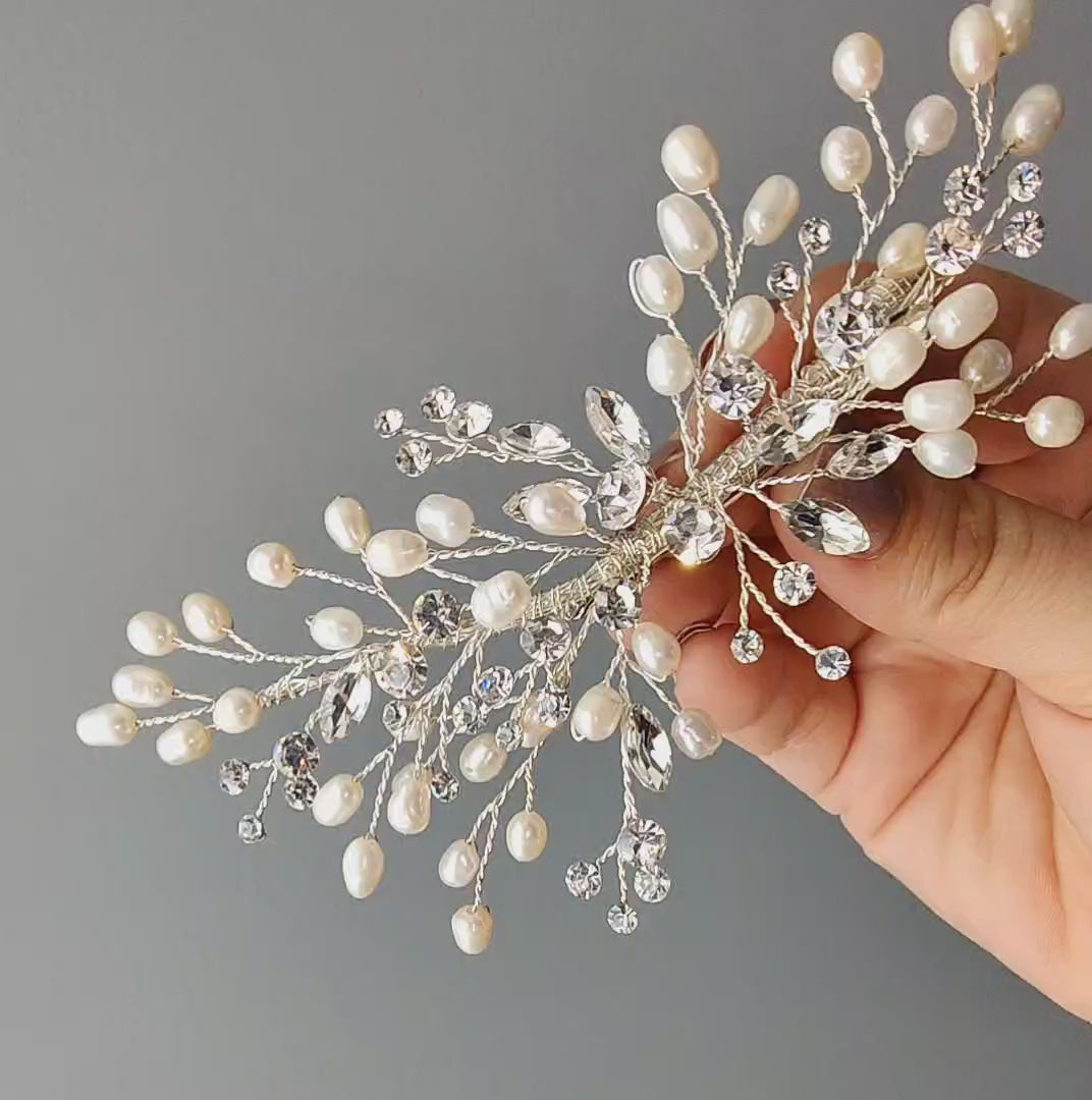 Minimalist Crystal and Pearl Hair Clip for the Bride