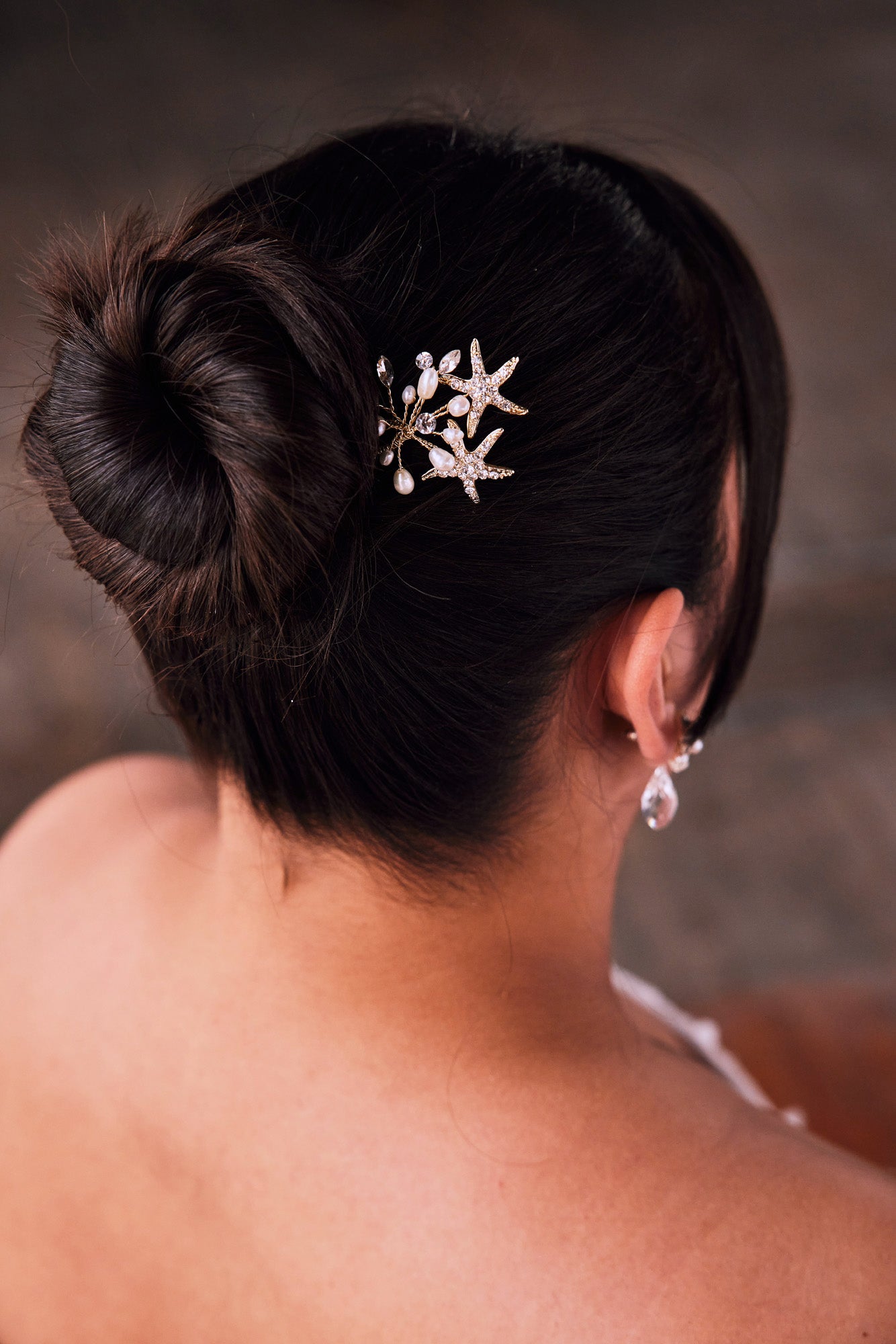 Starfish Hair Pin with Pearls in Light Gold - Cassandra Lynne