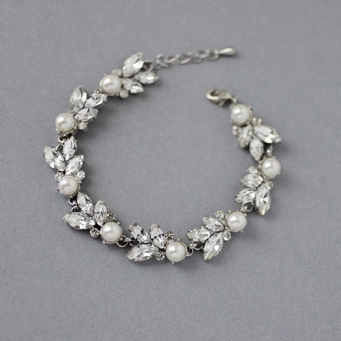 Bracelet of Pearl and Rhinestone Leaf - Bracelet - Cassandra Lynne