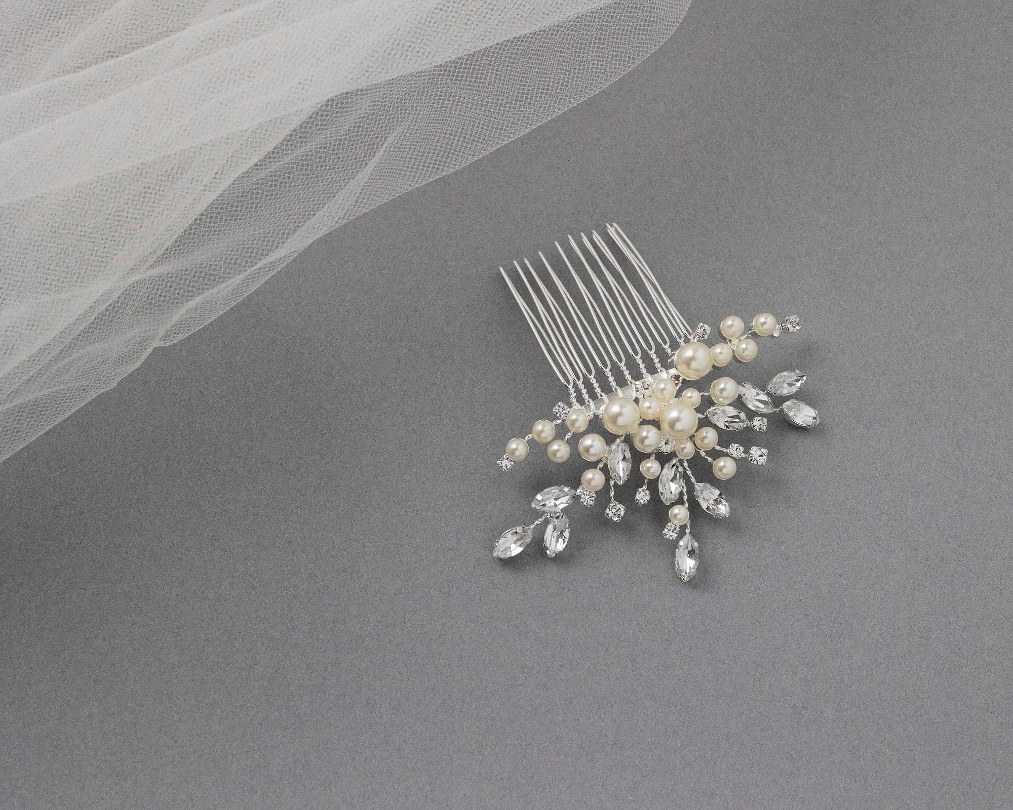 Decorative Hair Comb with Ivory Pearls