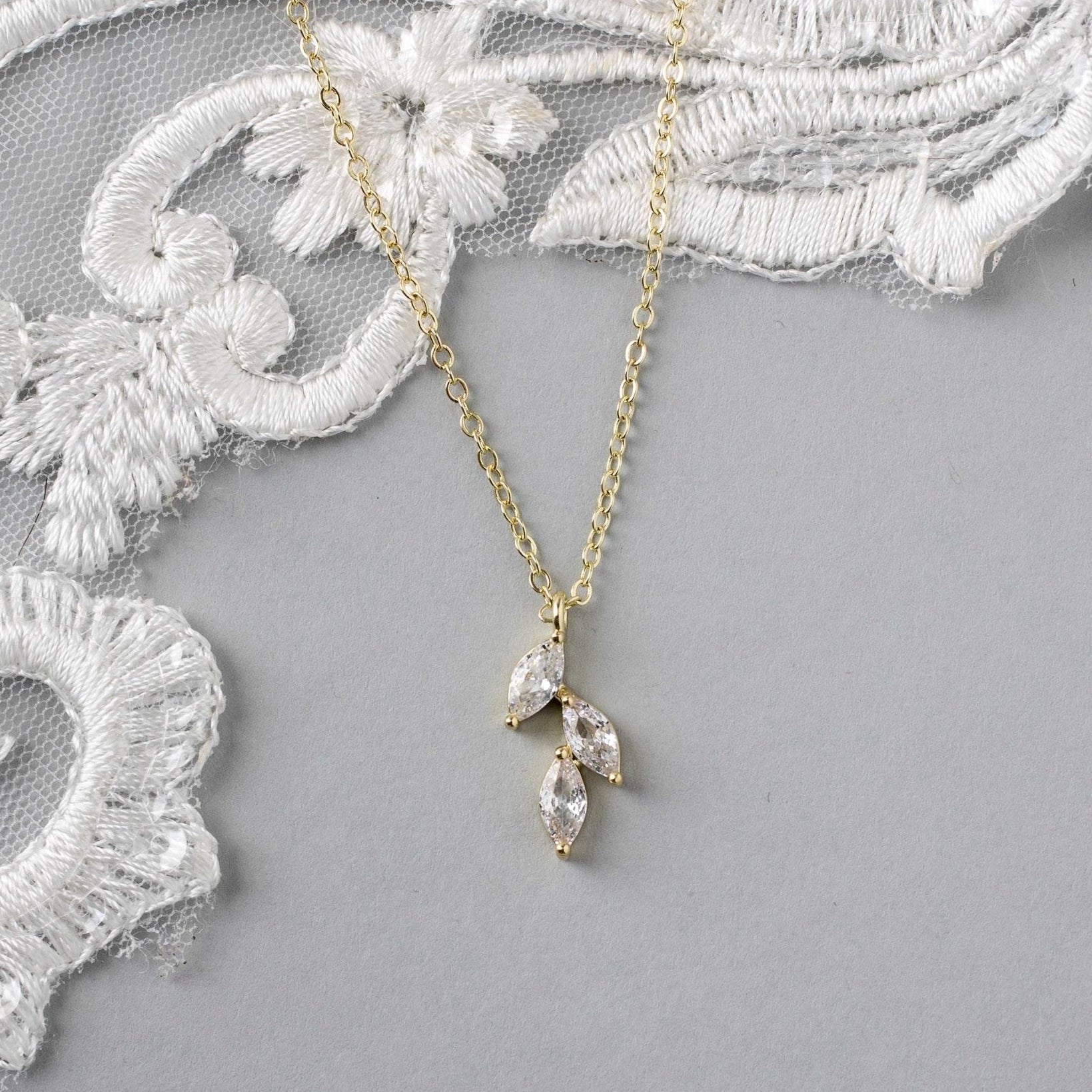 Dainty Leaf Pendant Necklace - Pendant - Cassandra Lynne