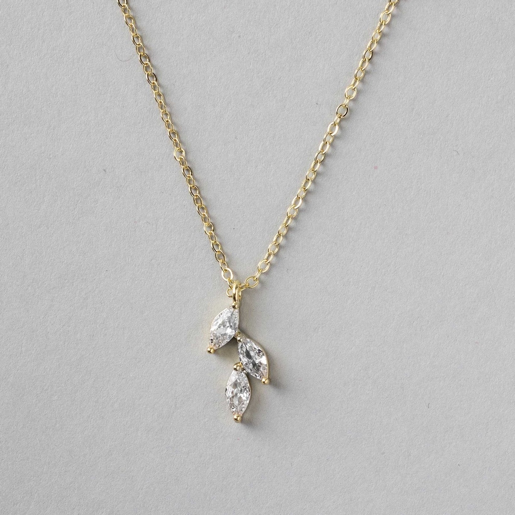Dainty Leaf Pendant Necklace - Pendant - Cassandra Lynne