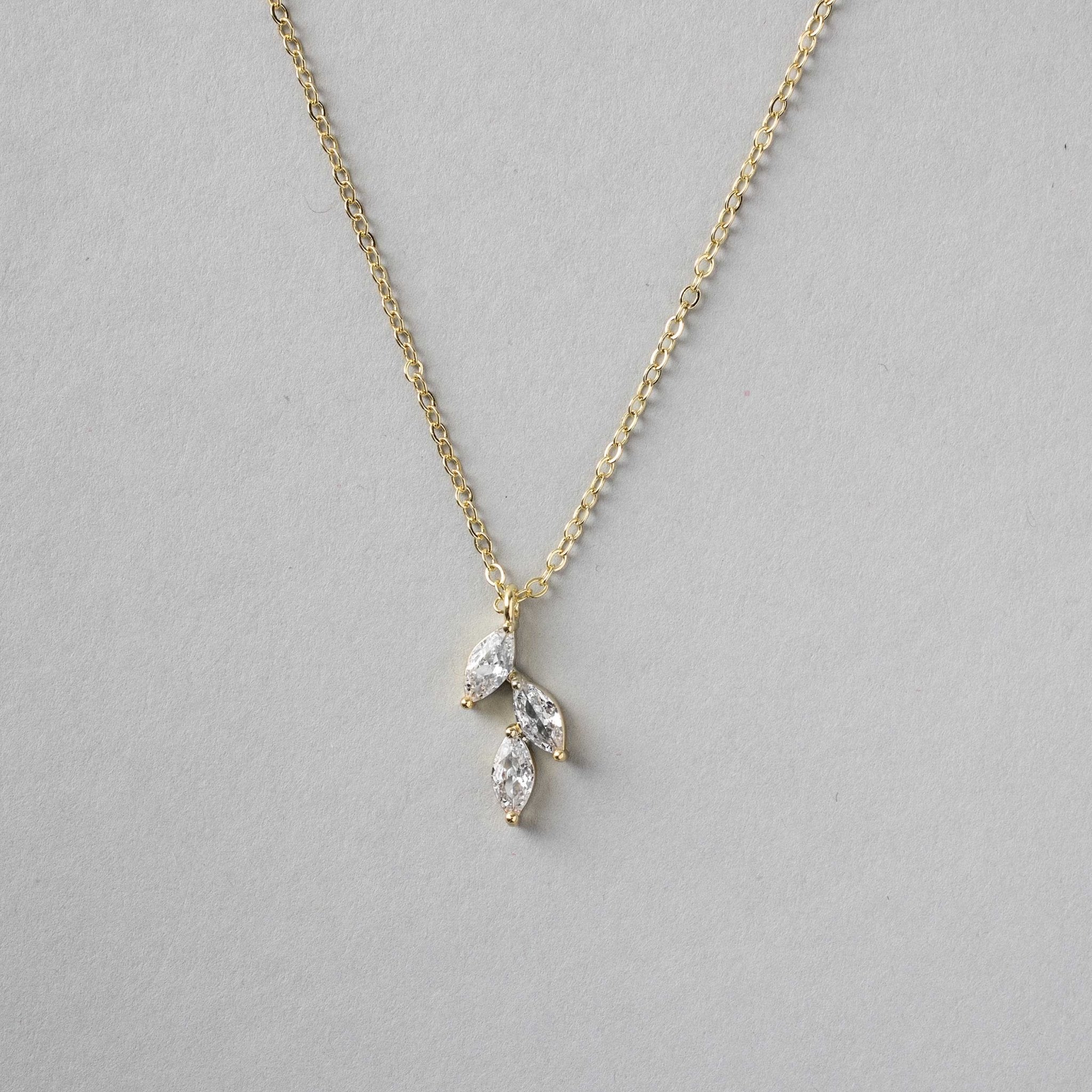 Dainty Leaf Pendant Necklace - Pendant - Cassandra Lynne
