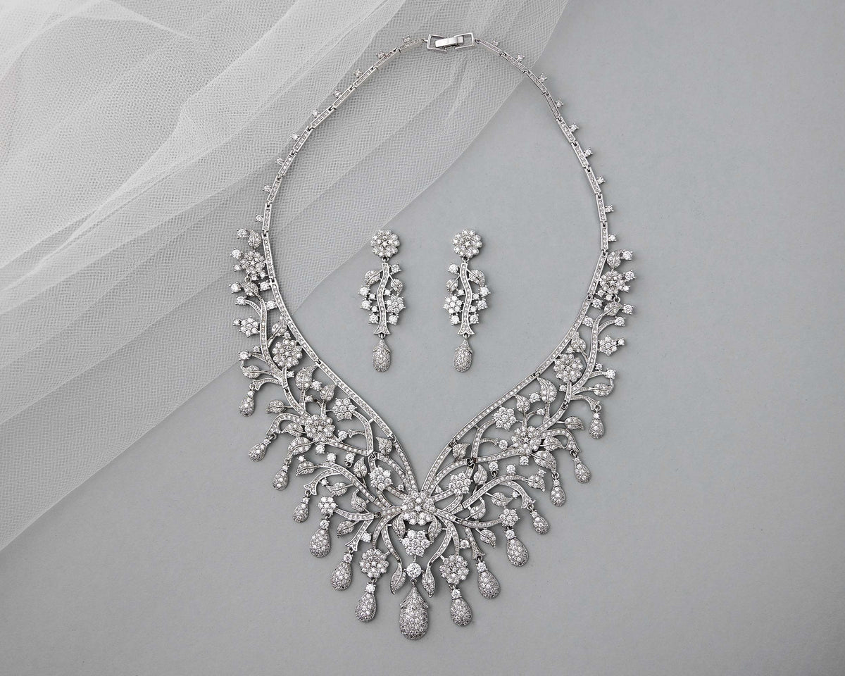 Glamorous Collar Style Floral CZ Necklace Set