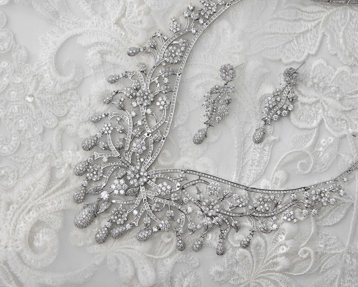 Dubai style cz necklace set in silver 