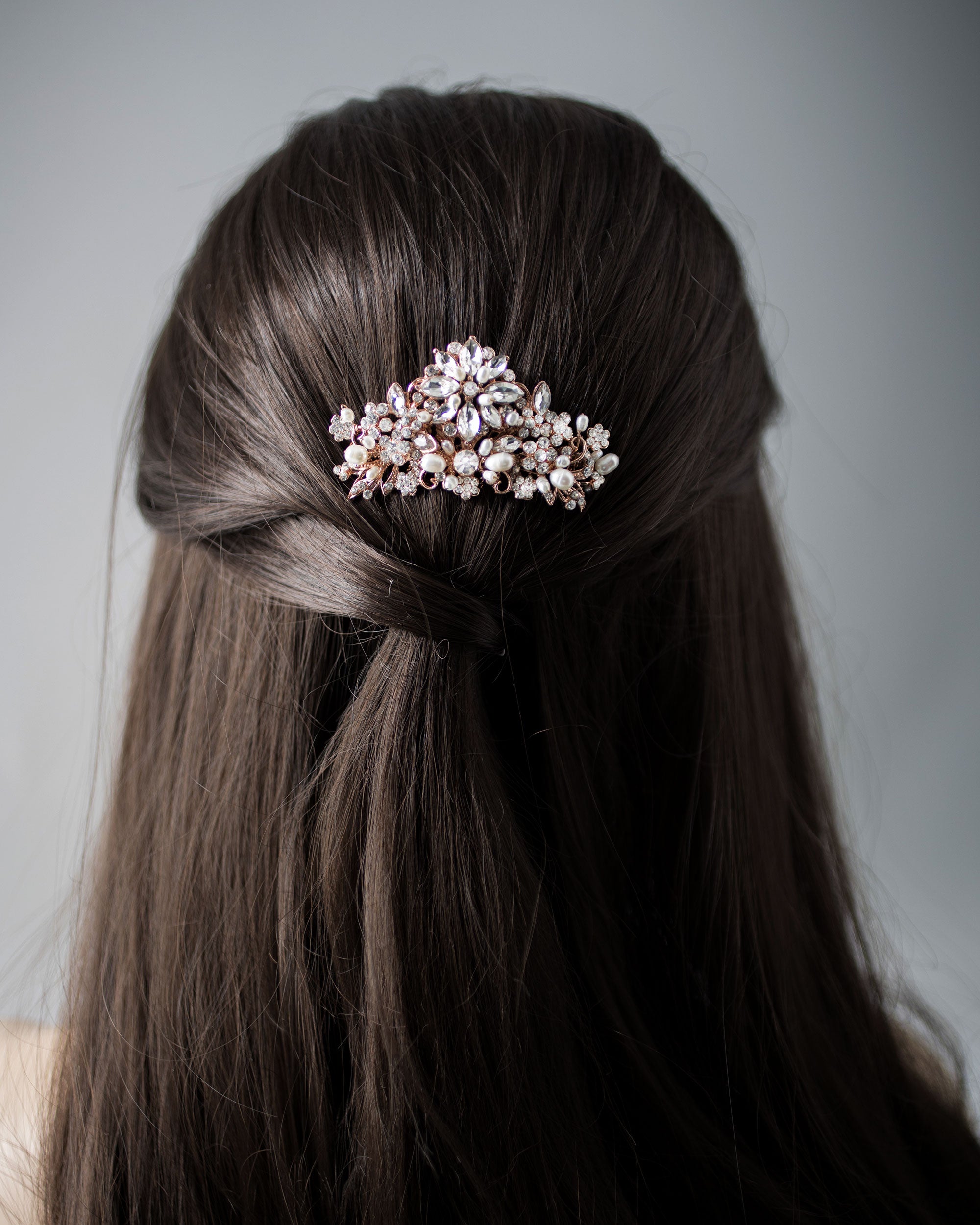 Elegant Bridal Comb with Freshwater Pearls
