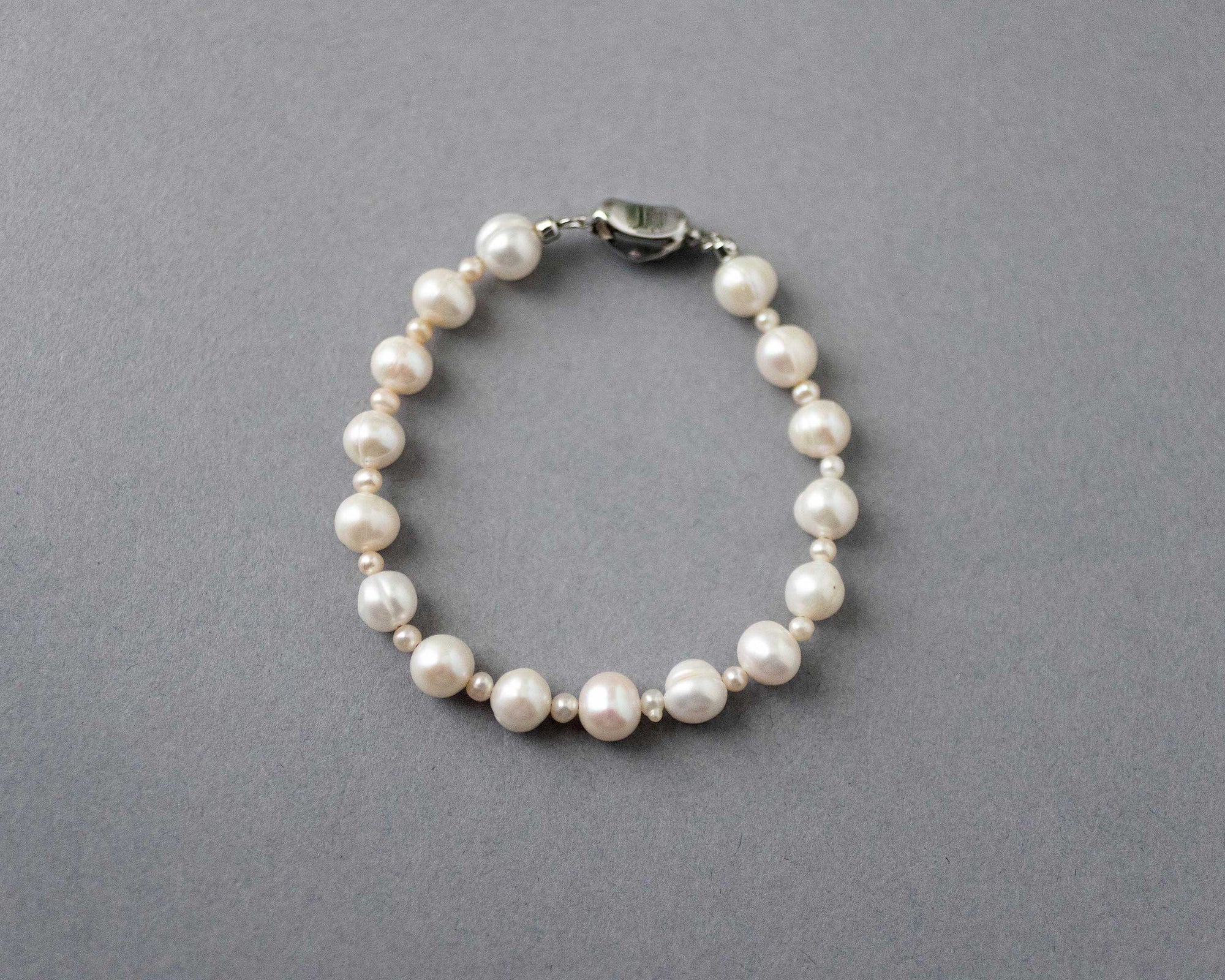 Alternating Freshwater Pearl Bracelet - Cassandra Lynne