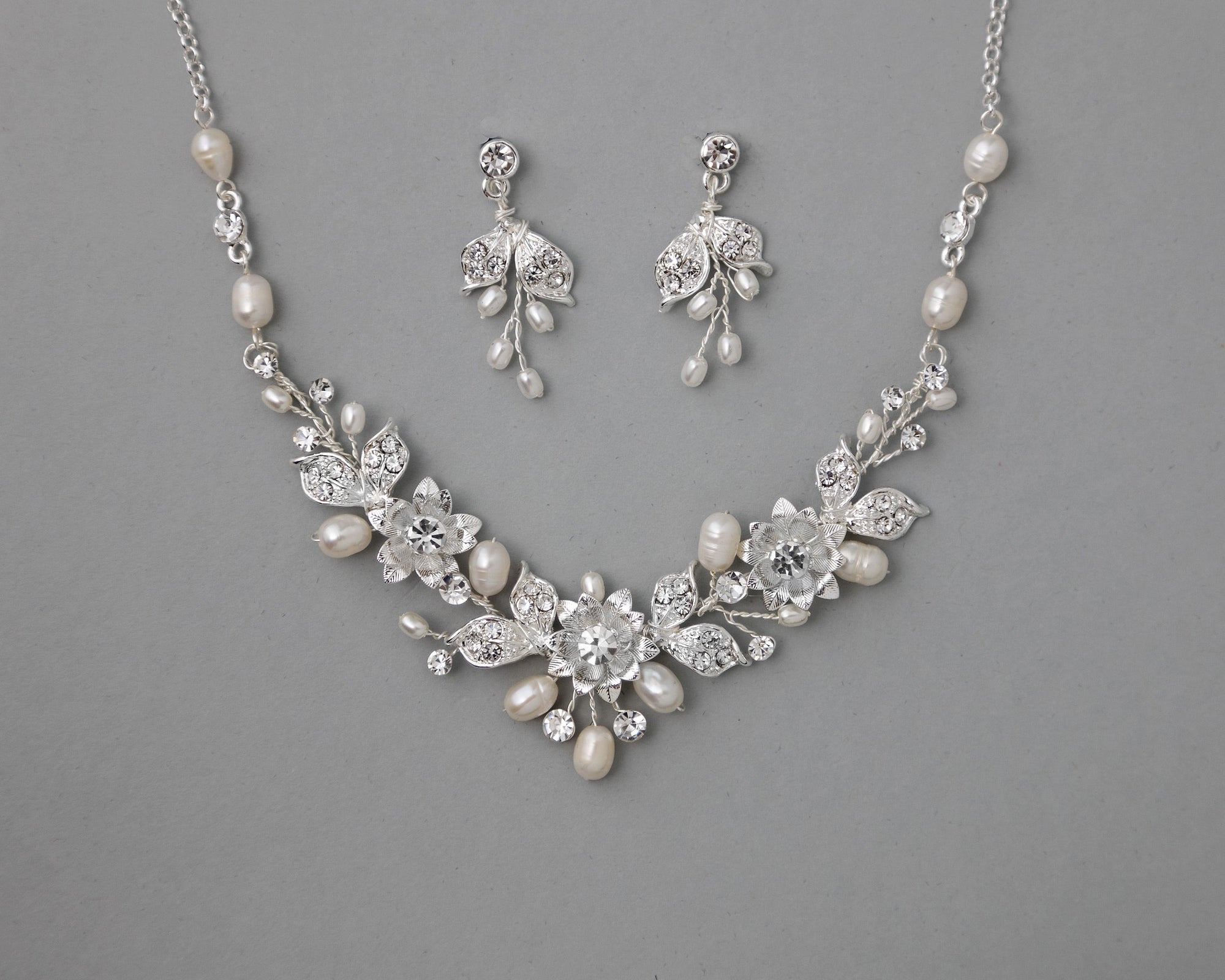 Metal Flowers Wedding Necklace Set