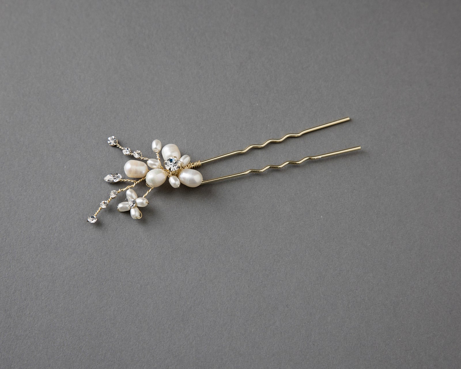 Bridal Hair Pin with an Ivory Pearl Flower - Cassandra Lynne