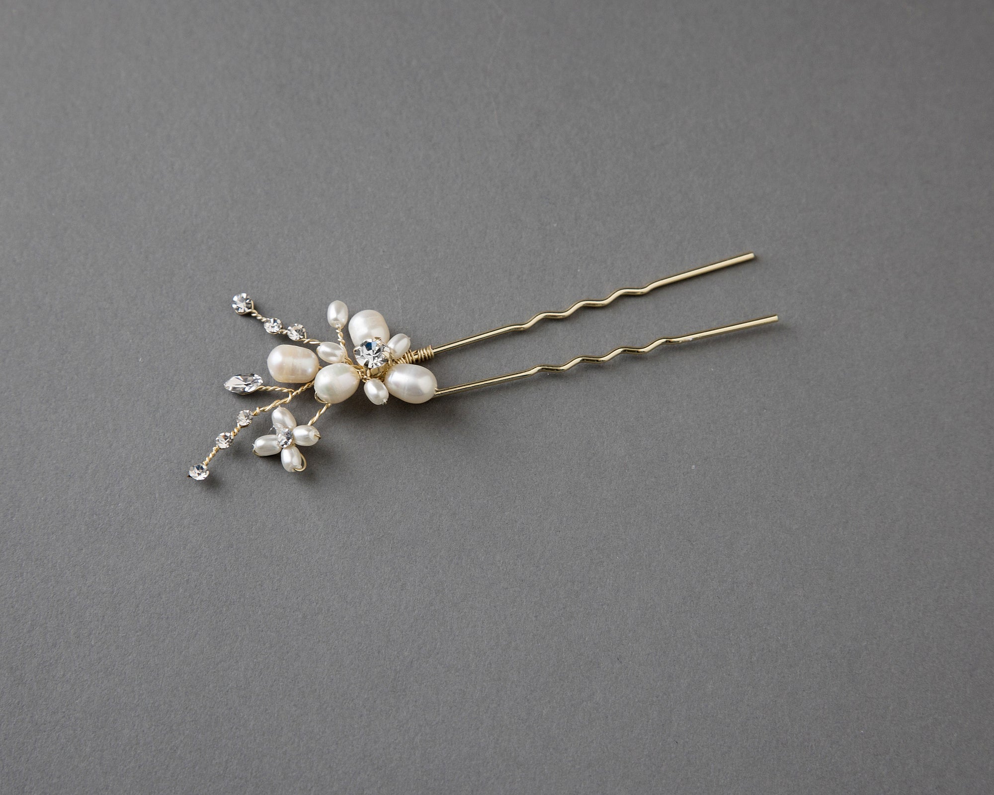 Bridal Hair Pin with an Ivory Pearl Flower light gold