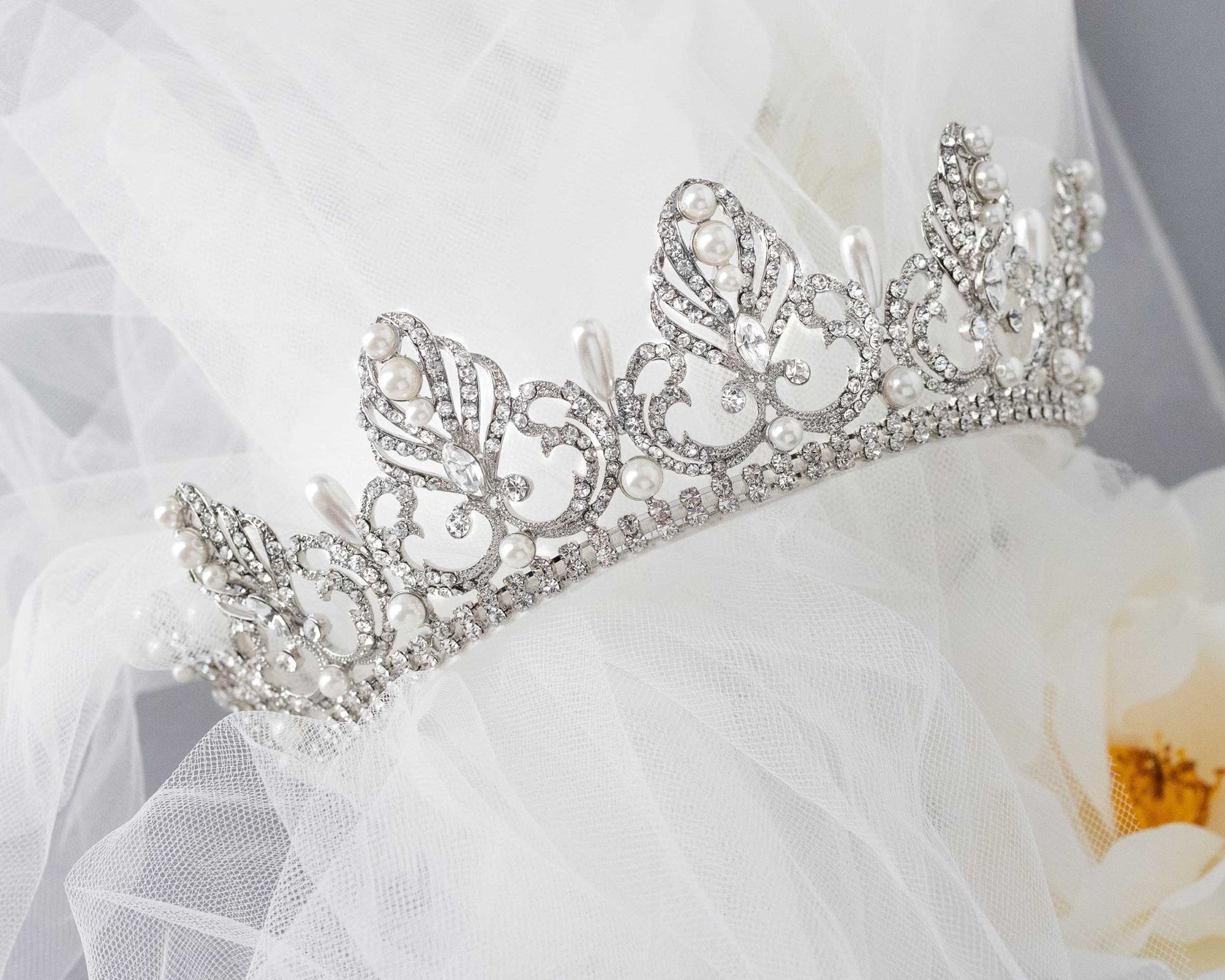 Full Circle Wedding Crown with Teardrop Pearls - Tiara - Cassandra Lynne