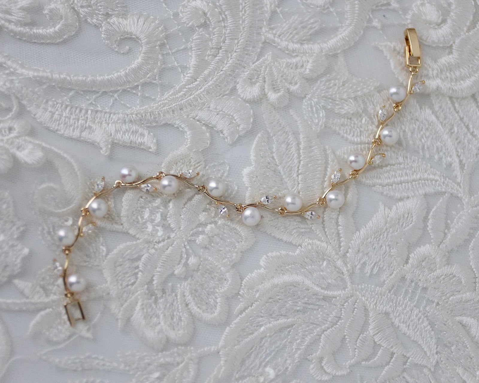 Freshwater Pearl and CZ Leaves Bracelet