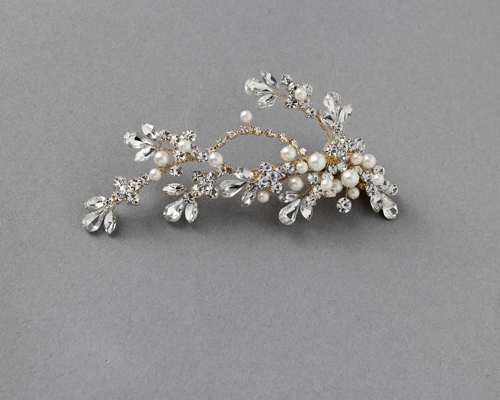 Matte Pearls and Flower Buds Gold Bridal Clip