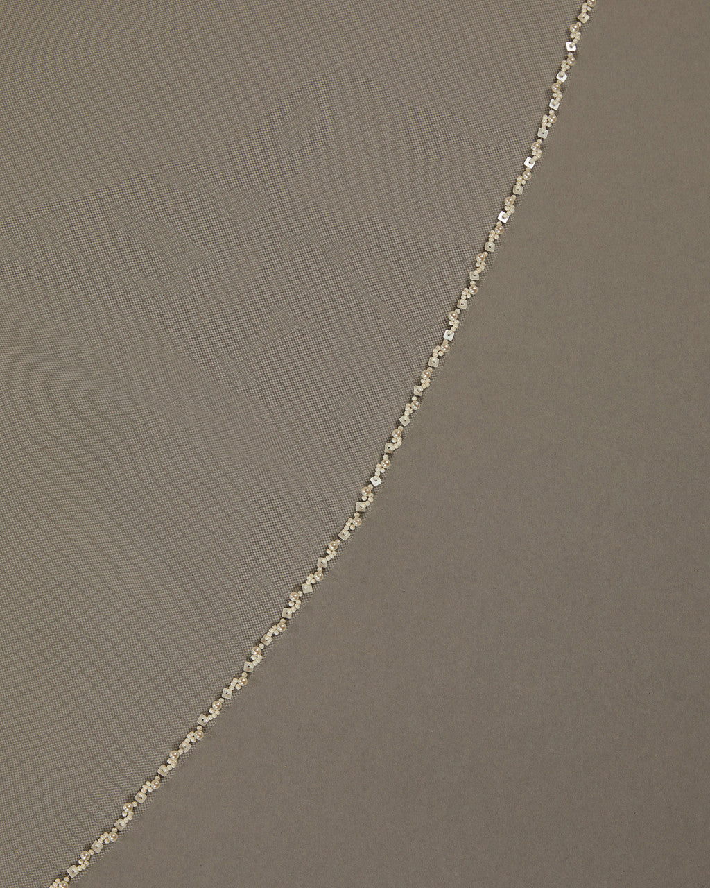 Square Sequins Fingertip Bridal Veil