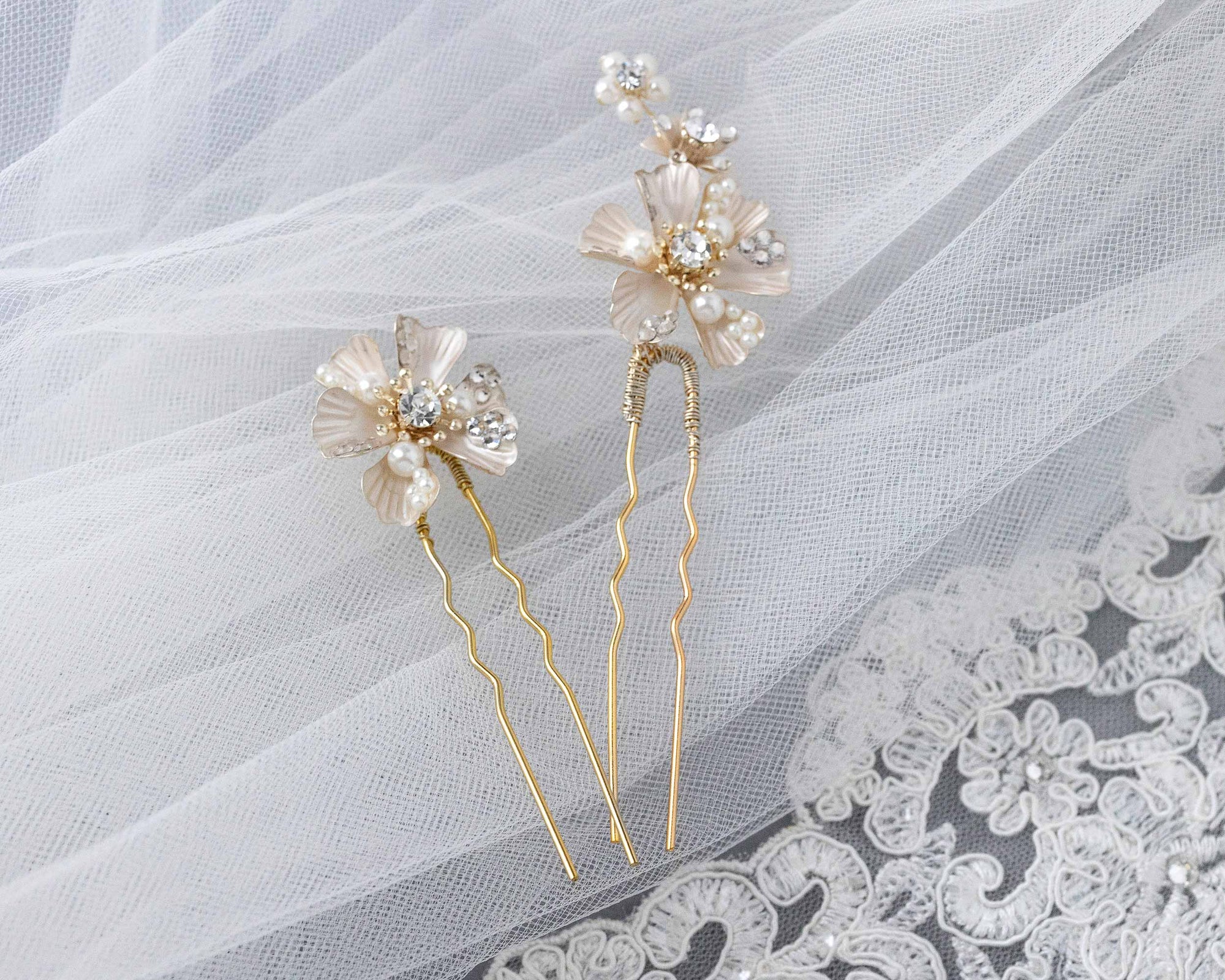 Matte Gold Flower Hair Pin Set