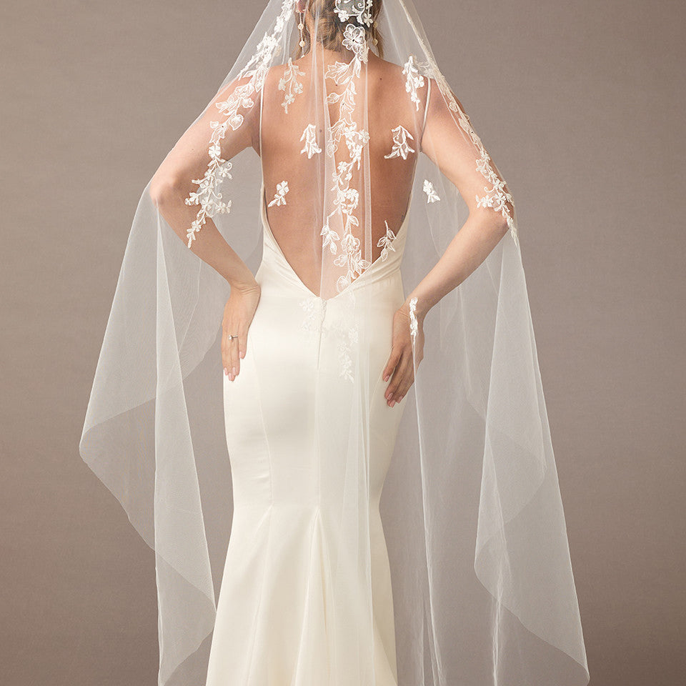 Waltz Mantilla Veil with Lace at the Comb Ivory -Cassandra Lynne