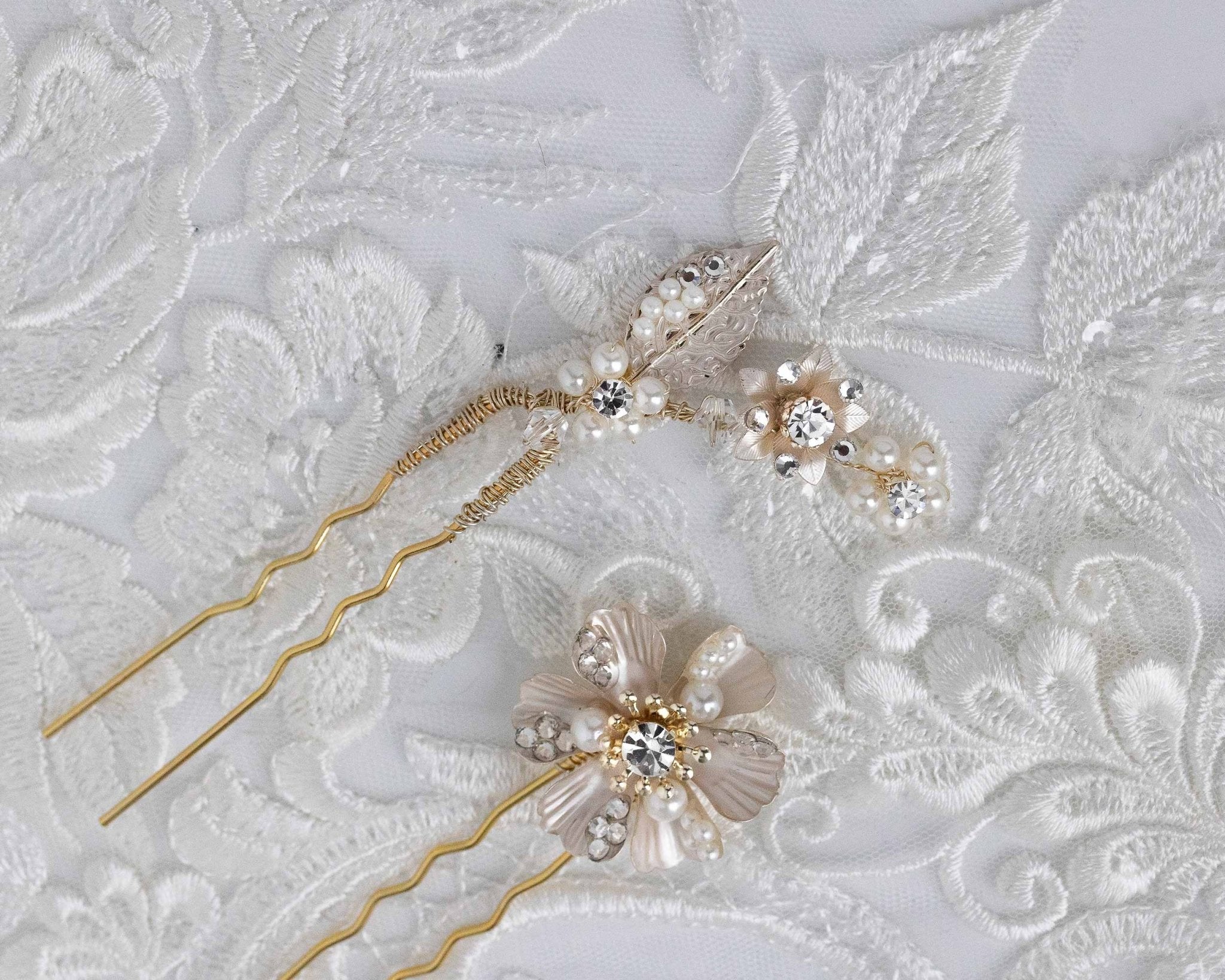 Matte Gold Flower Hair Pin Set for the Bride - Hair Pins - Cassandra Lynne