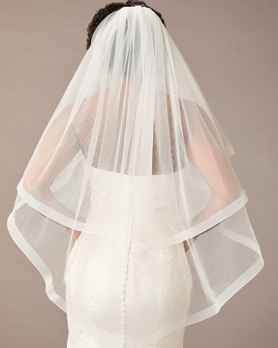 Fingertip Horsehair Trim Two Layer Wedding Veil