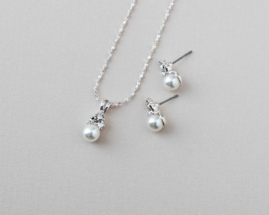pearl-crystal-pendant-set-