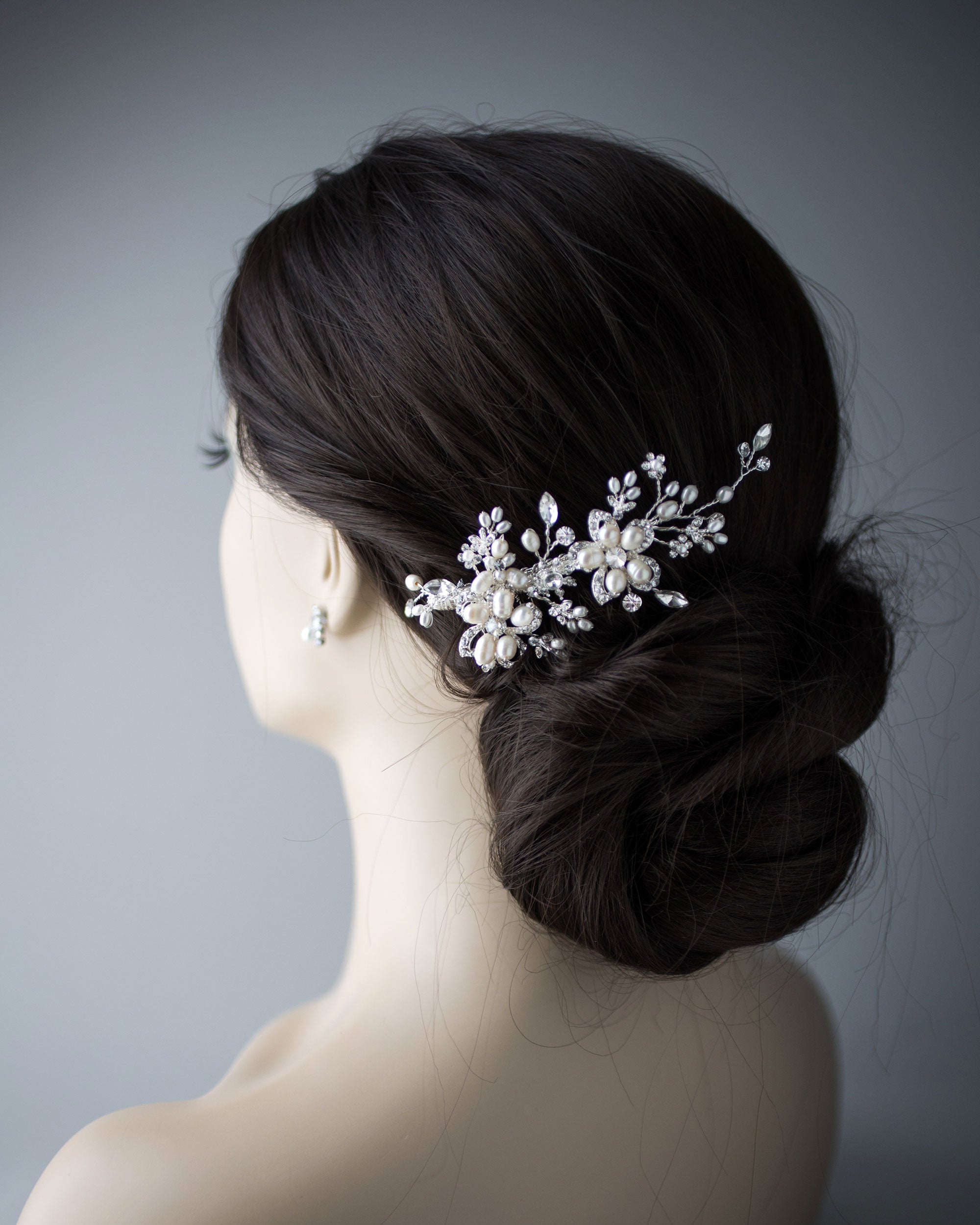 Bridal Hair Comb with Pearl Rhinestone Flowers