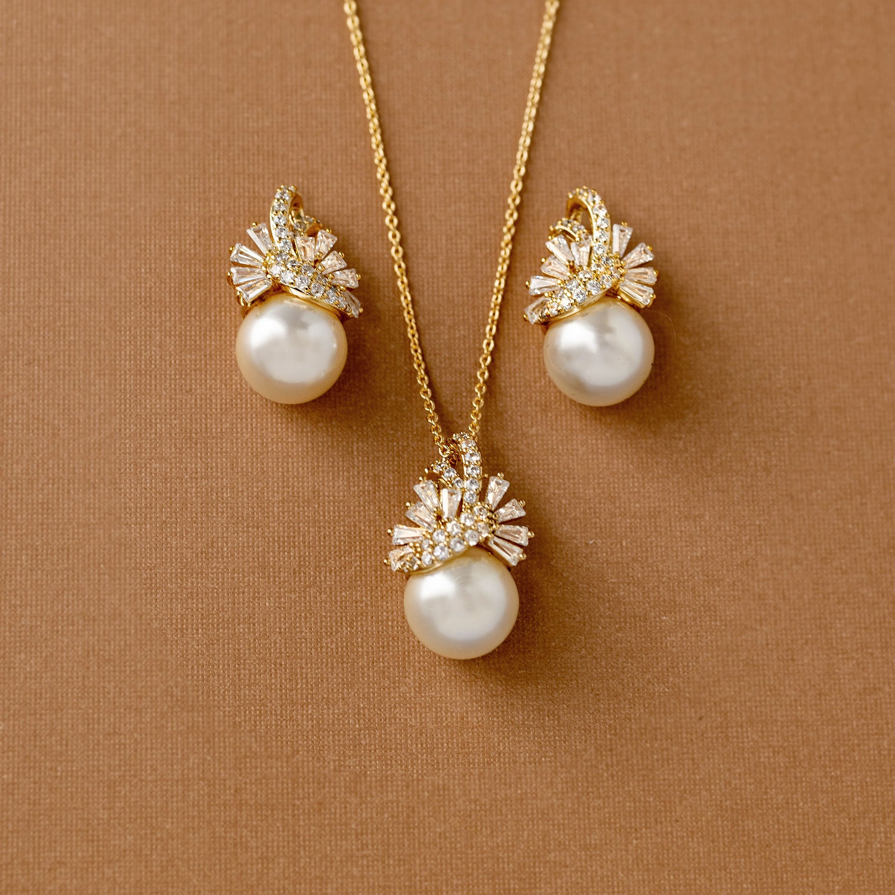 Pearl and CZ Wedding Jewelry Pendant Set