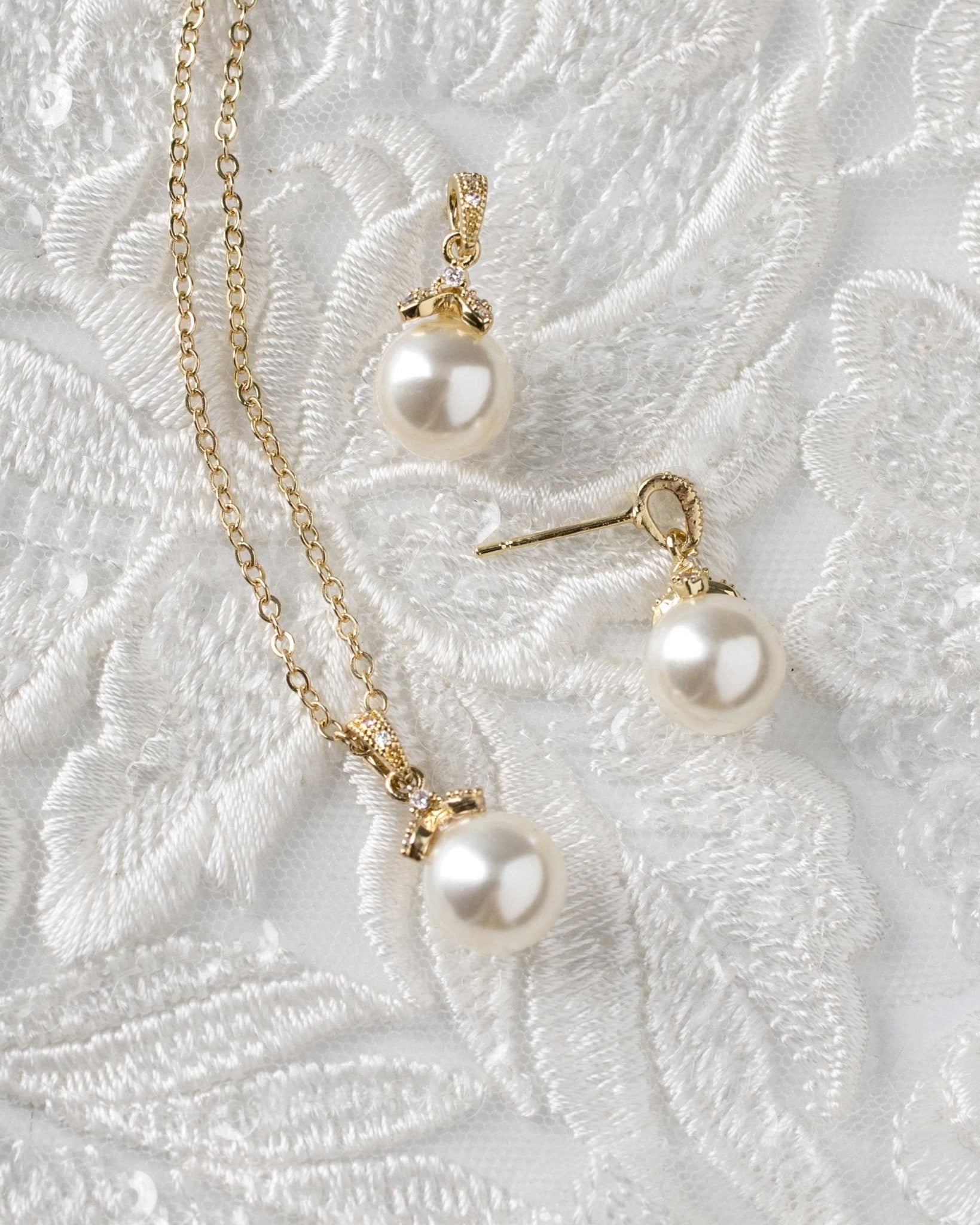 Pearl Pendant Necklace and Earrings Set - Necklace Set - Cassandra Lynne