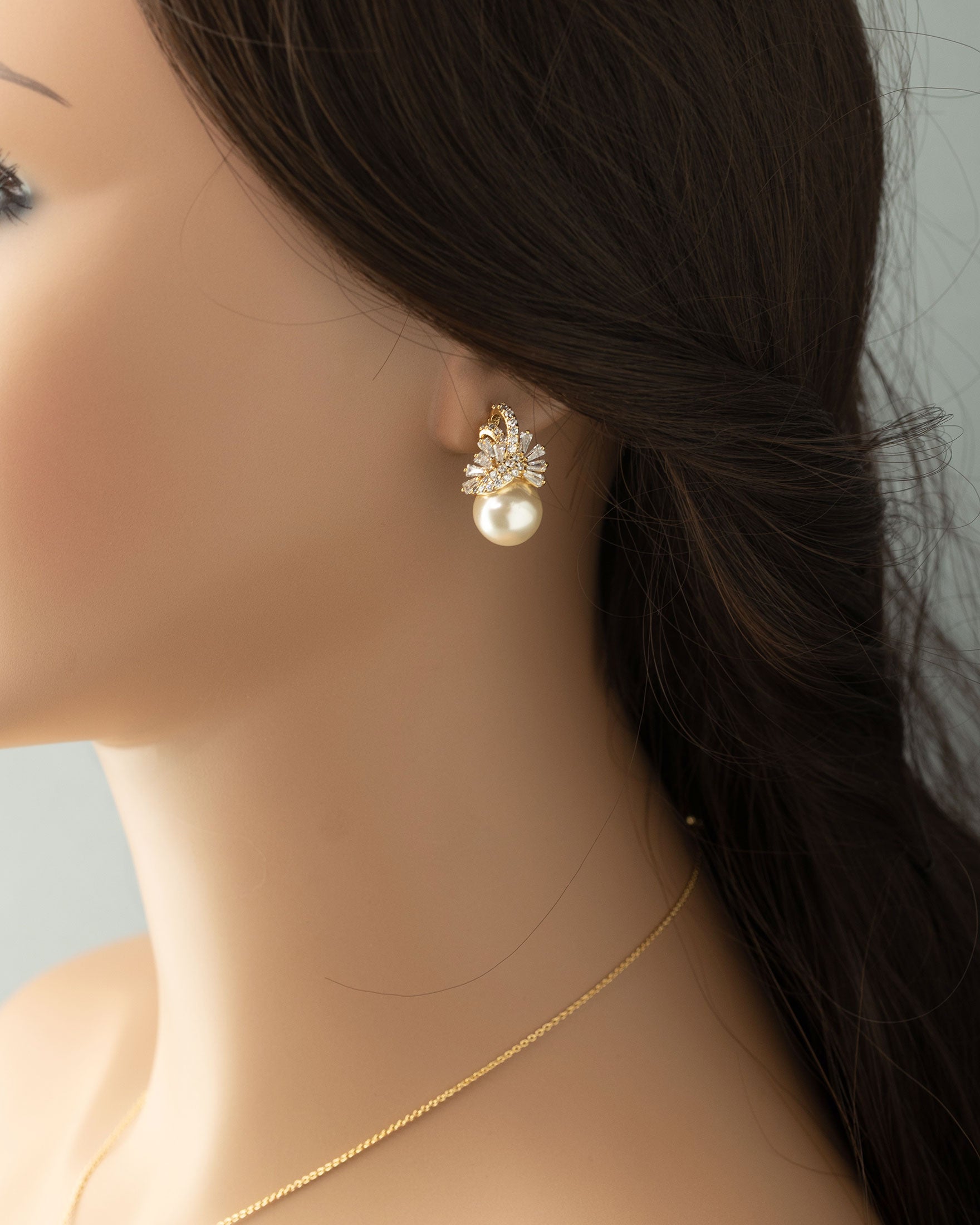 Pearl and CZ Wedding Jewelry Pendant Set