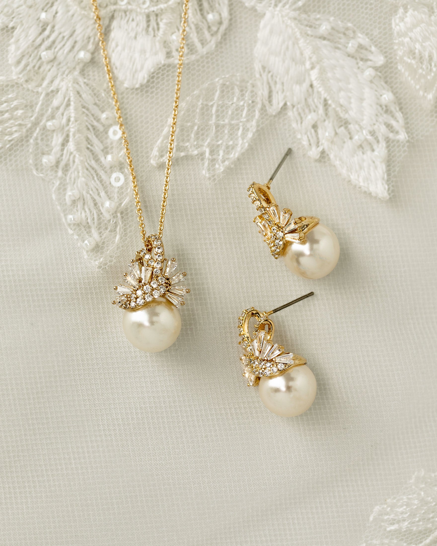 Pearl and CZ Wedding Jewelry Pendant Set