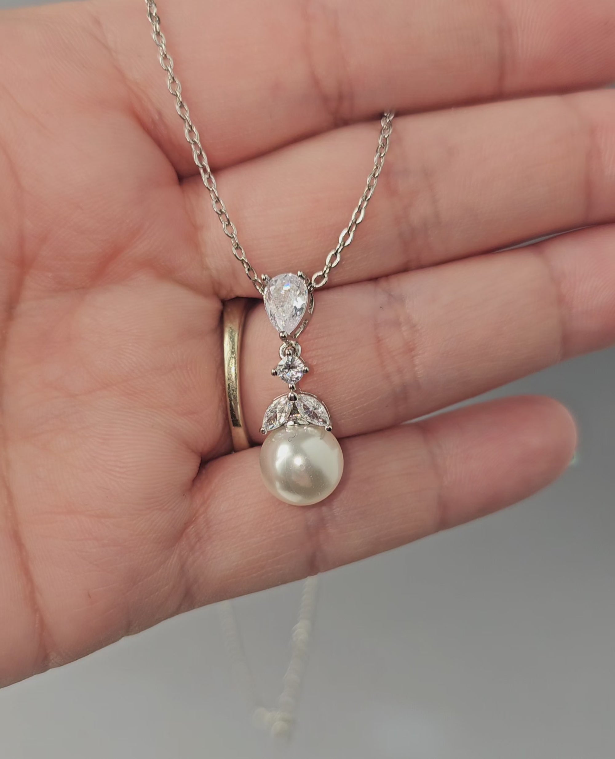 Ivory Pearl Drop Pendant Necklace