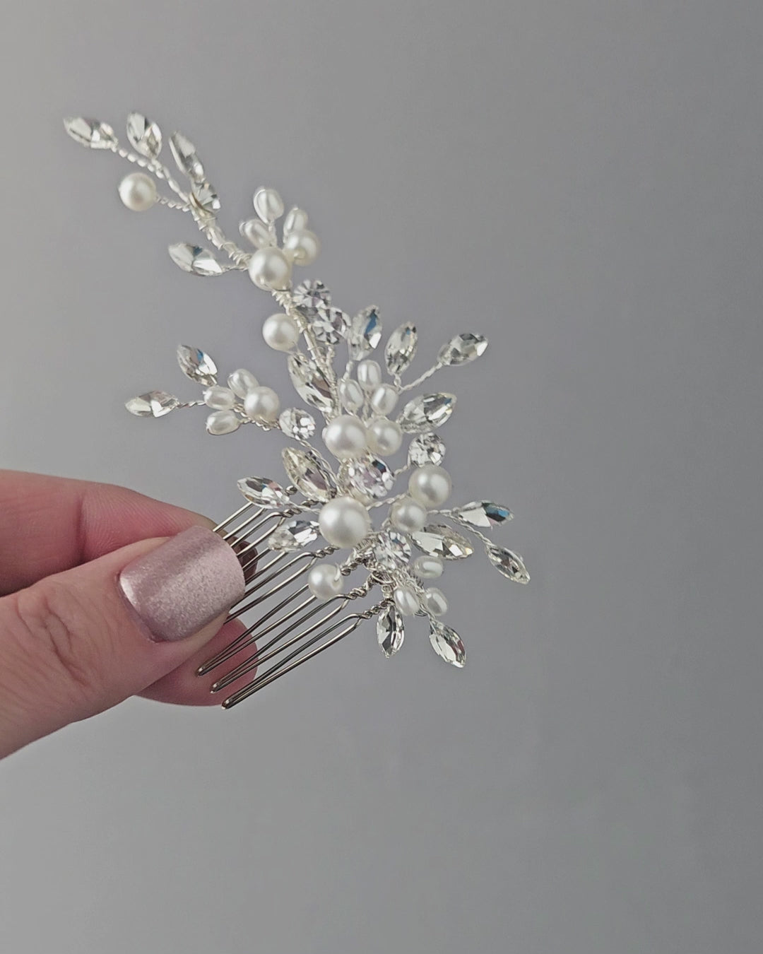 Dainty Wedding Hair Comb with Matte Pearls