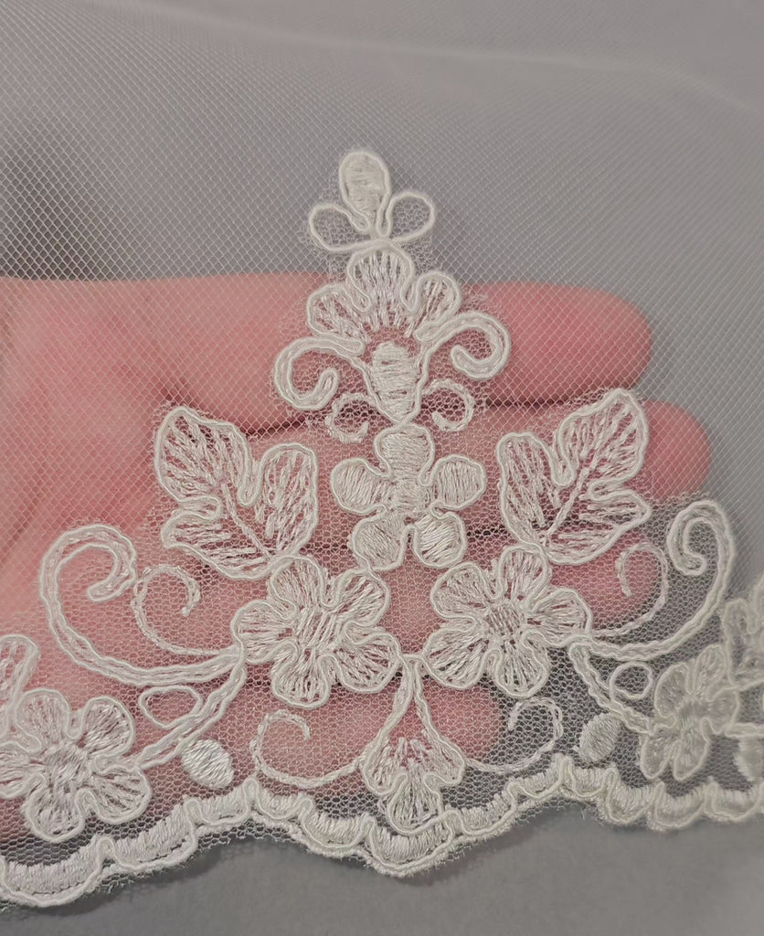 Alencon Lace Veil in Ivory Waltz Length