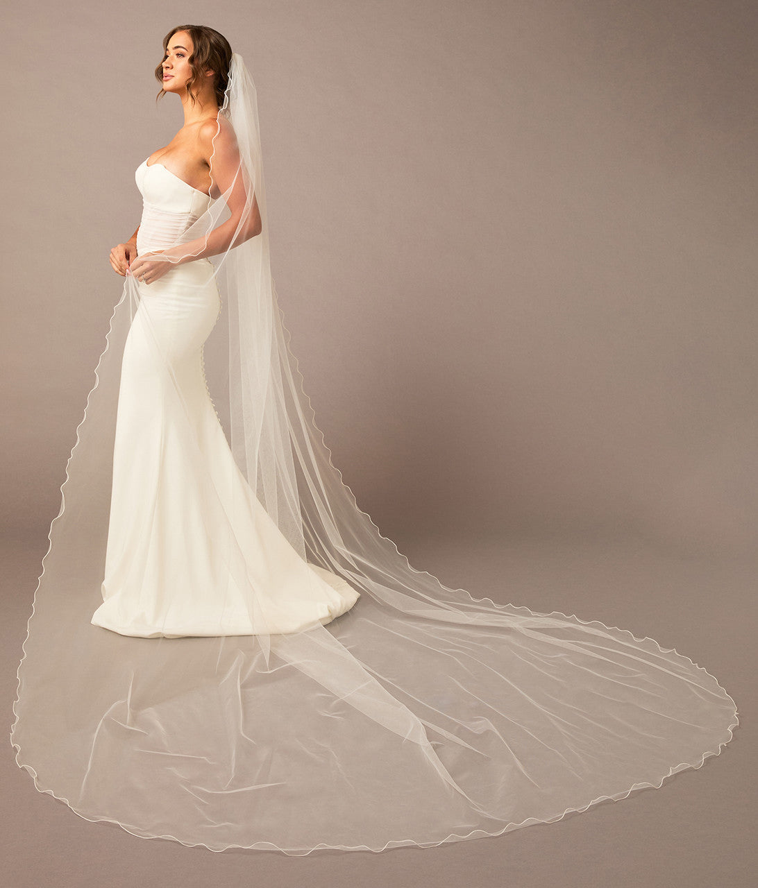 Royal Cathedral Wavy Pencil Edge Bridal Veil - Cassandra Lynne