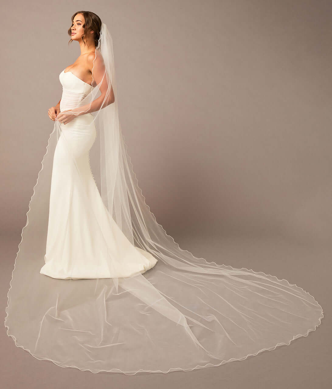 Royal Cathedral Wavy Pencil Edge Bridal Veil - Cassandra Lynne