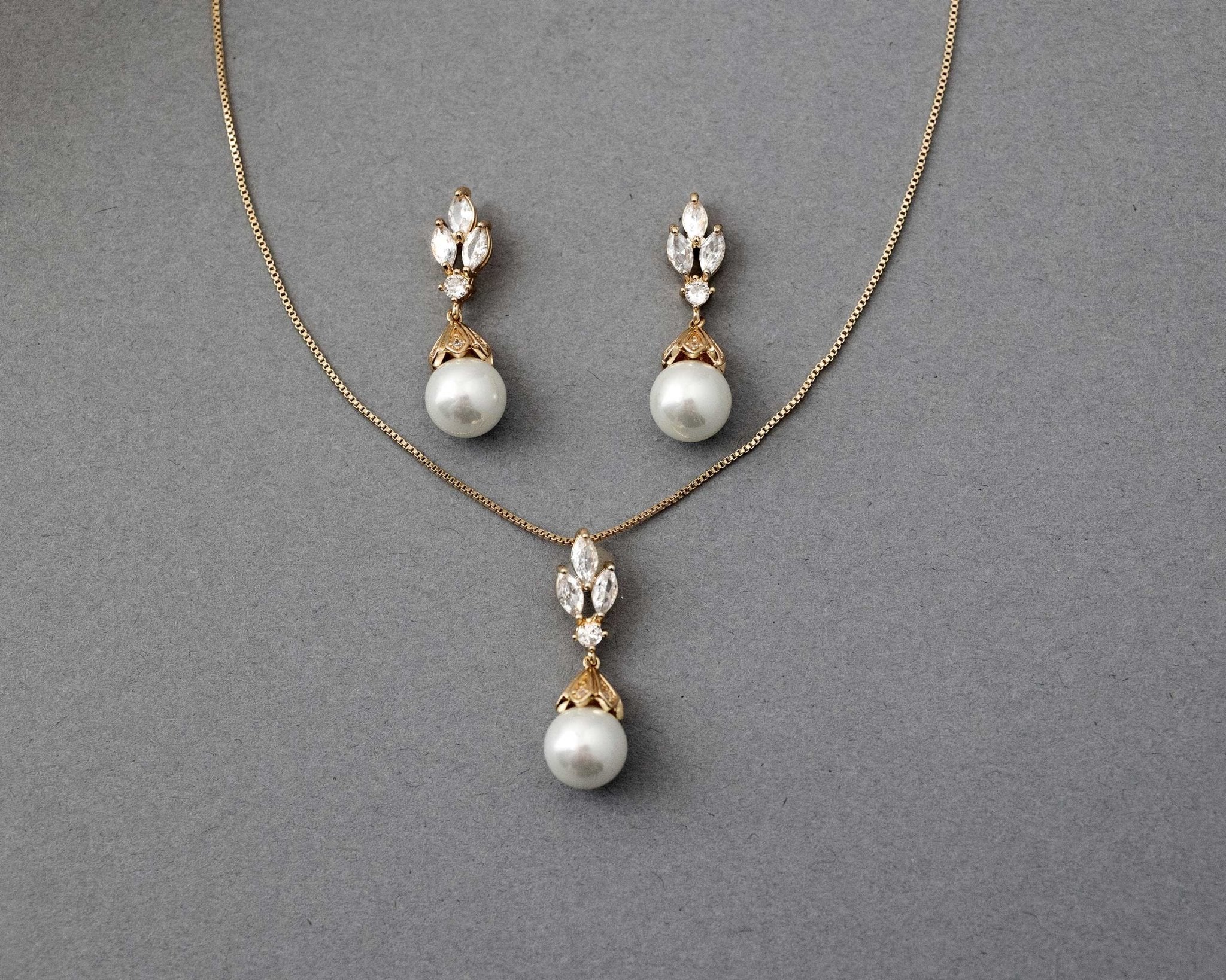 Vintage Inspired Pearl Pendant Necklace Set - Pendant - Cassandra Lynne
