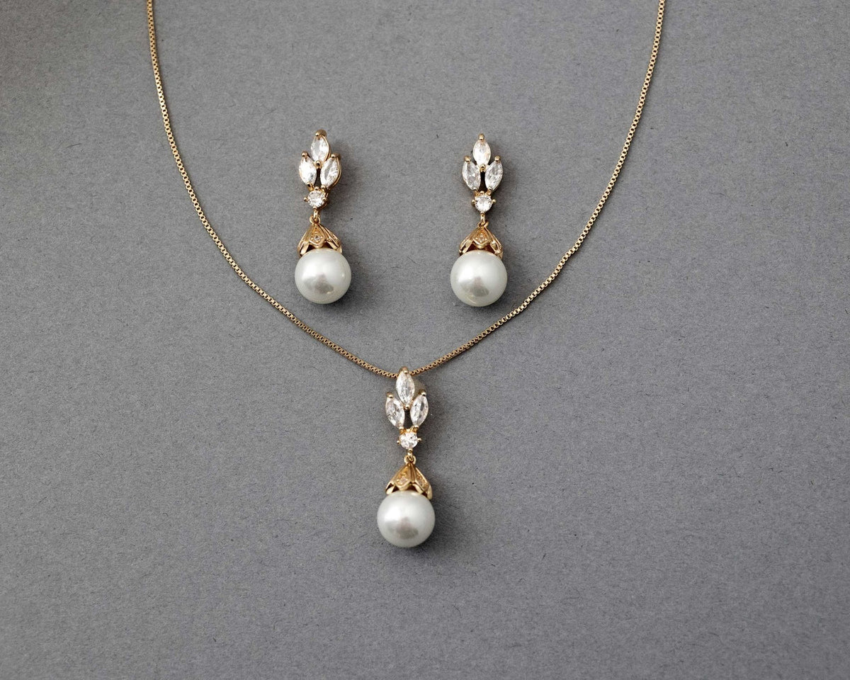 Vintage Inspired Pearl Pendant Necklace Set - Pendant - Cassandra Lynne