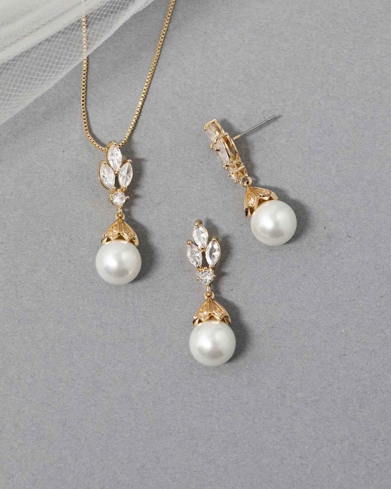 Vintage Inspired Pearl Pendant Necklace Set - Pendant - Cassandra Lynne