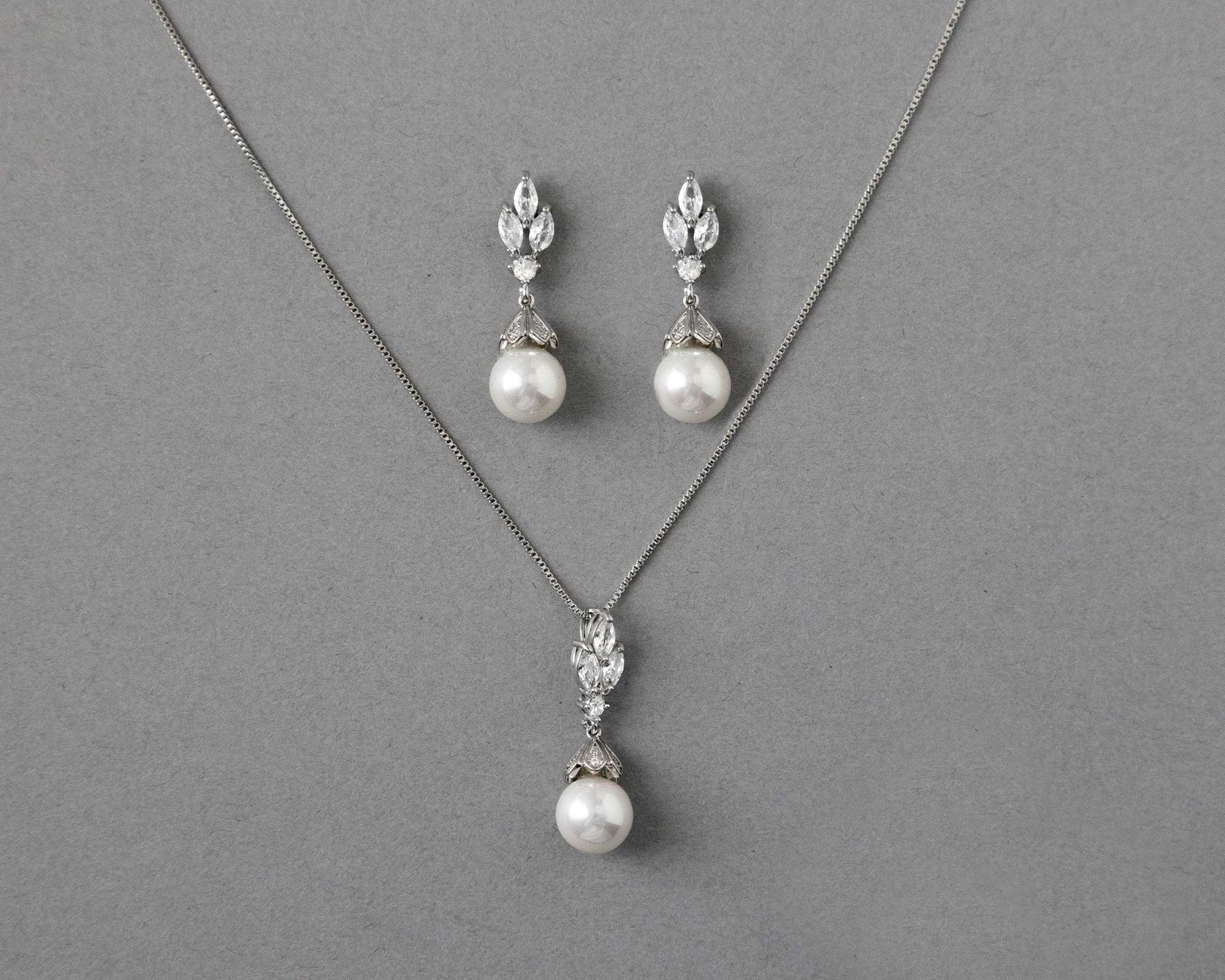 Vintage Inspired Pearl Pendant Necklace Set - Pendant - Cassandra Lynne