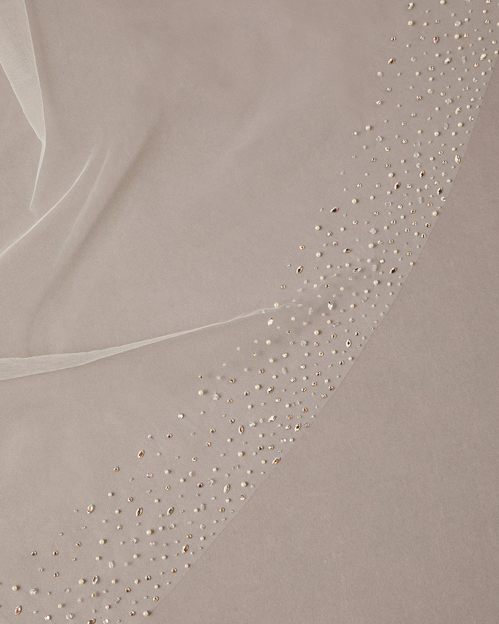 Fingertip Bridal Veil with Wide Scatter Edge Ivory -Cassandra Lynne
