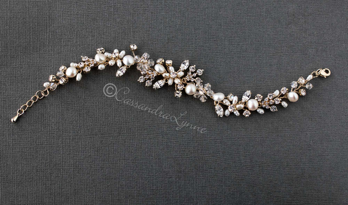 Bracelet with Freshwater Pearls and Crystals - Cassandra Lynne