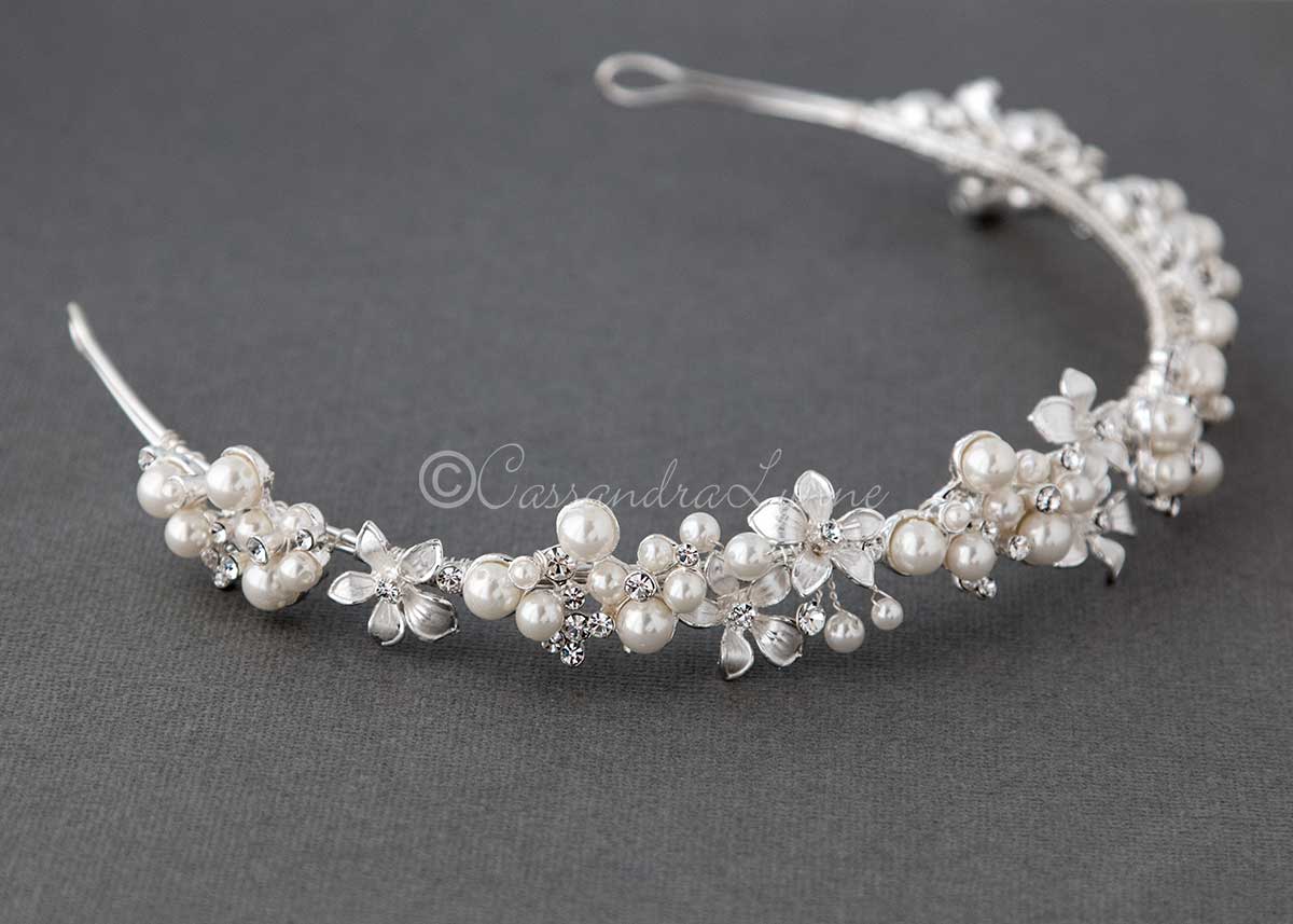 Fine outlet white pearls bridal headband