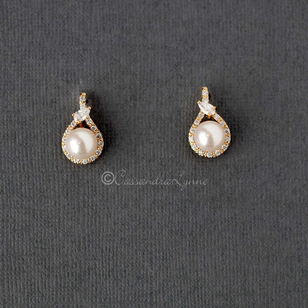 ★人氣★LOVE ME MONSTER★Great Pearl Ribbon Earrings [Ivory] ☆人氣☆LOVE ME MONSTER☆Great Pearl Ribbon Earrings [Ivory