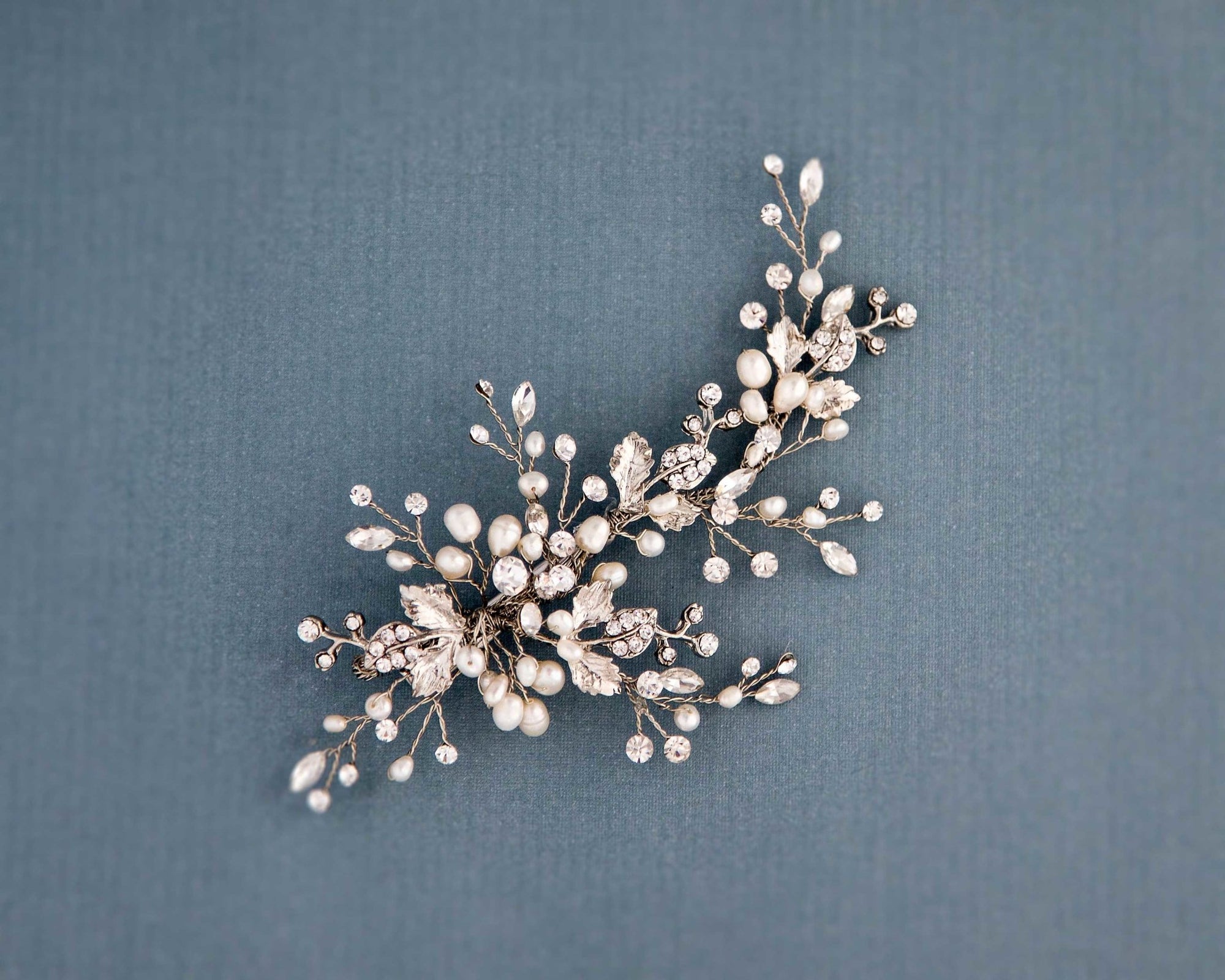 Dark Silver Bridal Clip with Pearls