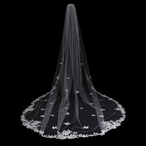 Delicate Lace Regal Bridal Veil