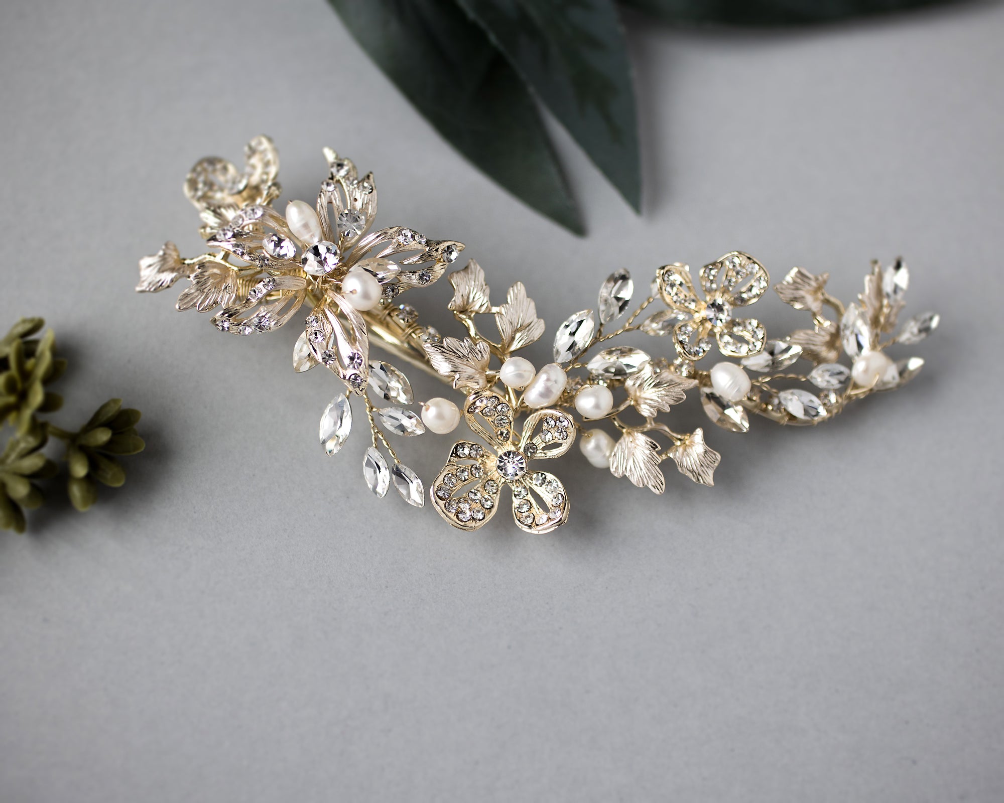 Star Flower Bridal Hair Clip With Pearls - Cassandra Lynne