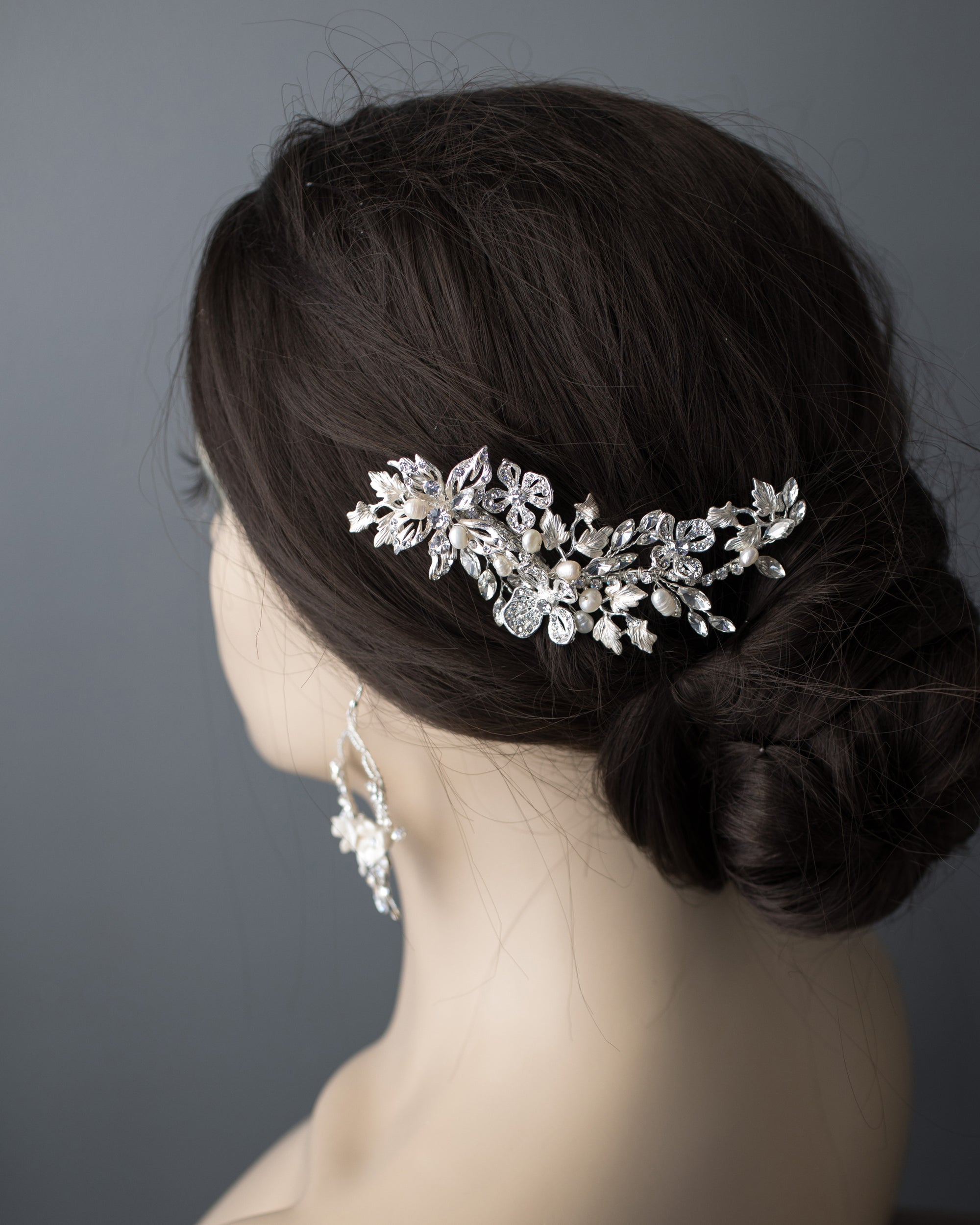 Star Flower Bridal Hair Clip With Pearls - Cassandra Lynne