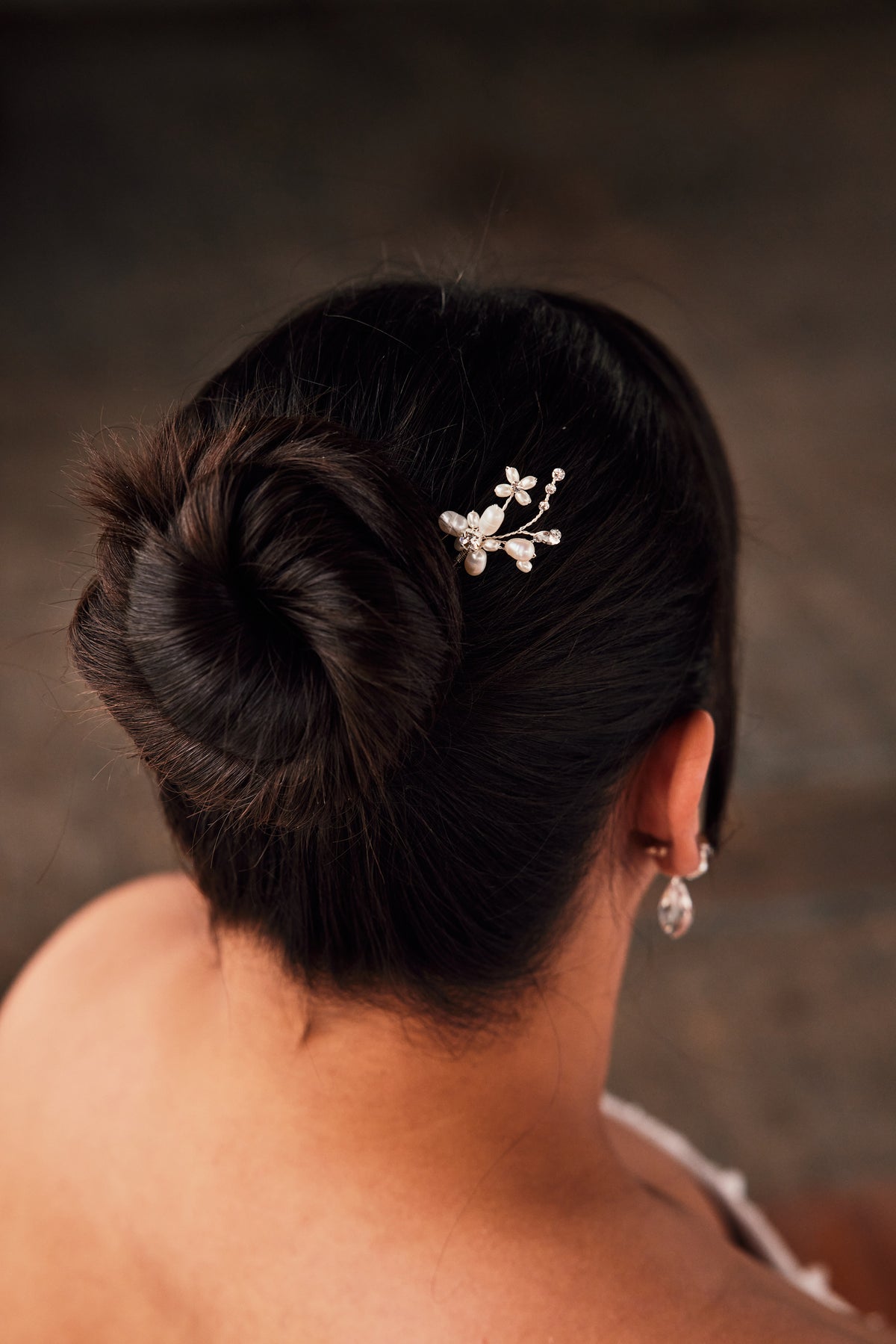 Bridal Hair Pin with an Ivory Pearl Flower - Cassandra Lynne